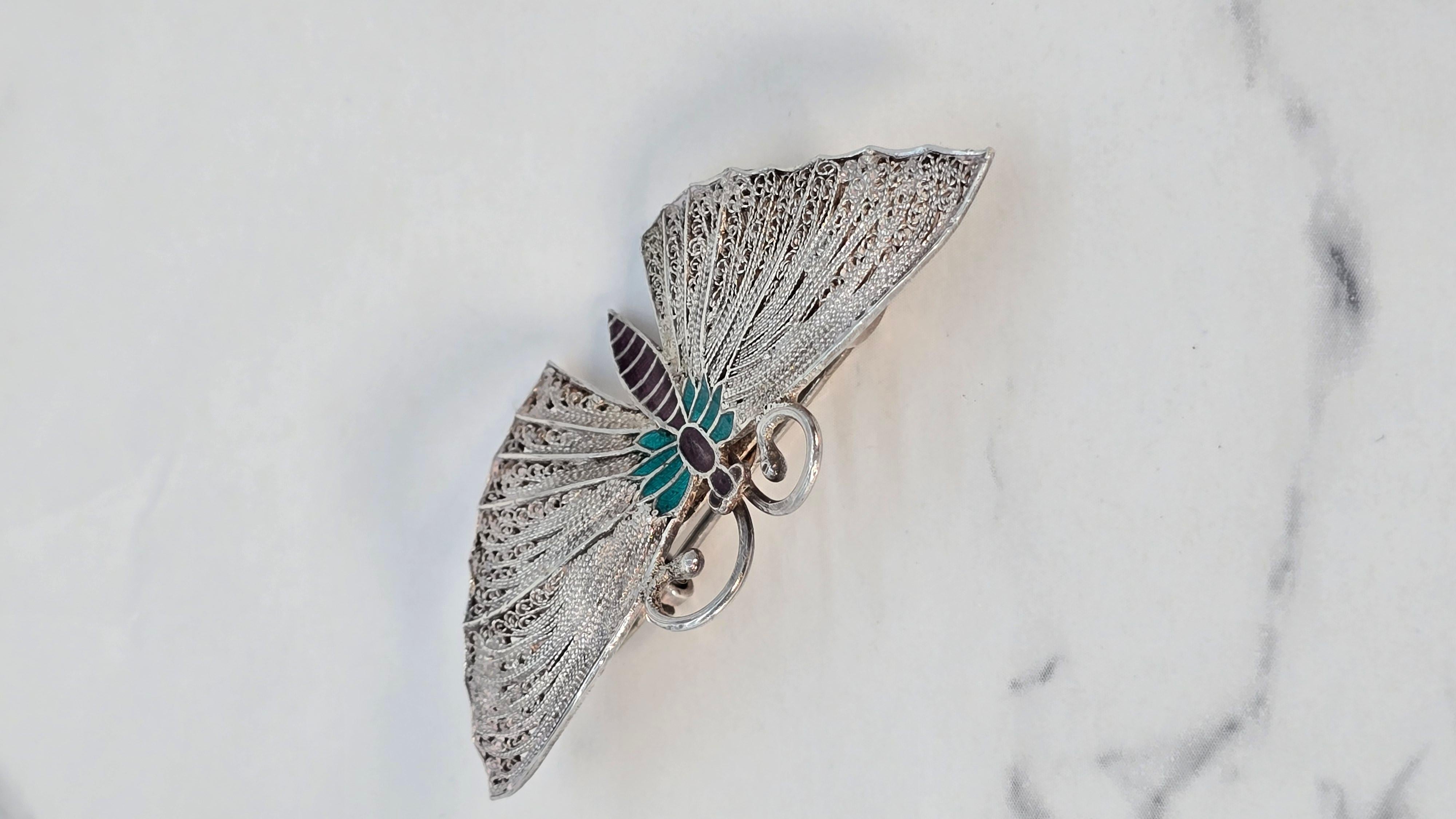 XX secolo Spilla a farfalla in filigrana d'argento e smalto, Continentale, 1930 ca. in vendita