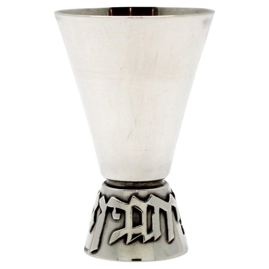 Una coppa Kiddush in argento sterling di Ludwig Wolpert in vendita