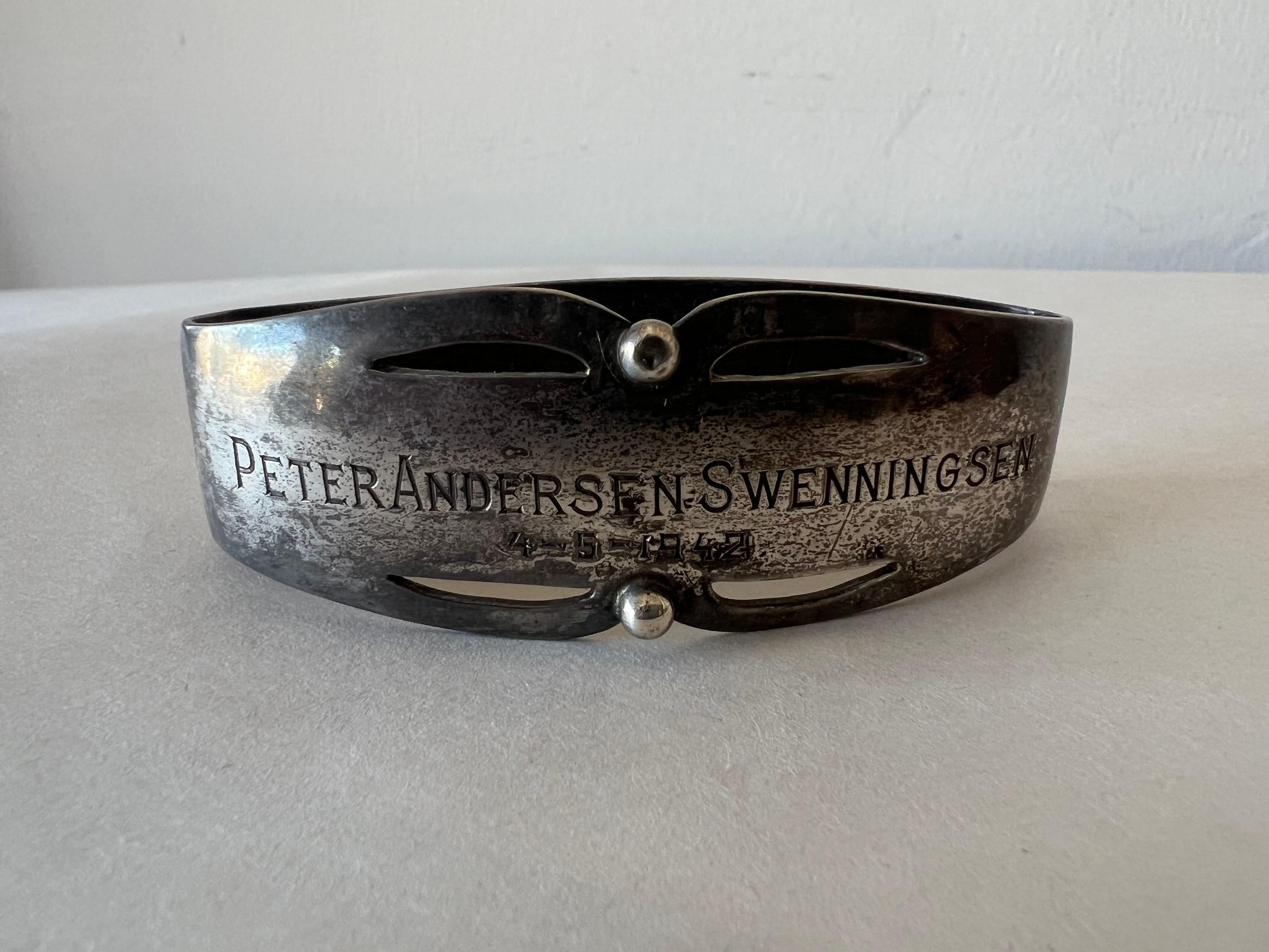 A Sterling Silver Napkin Holder By Cartier Ca' 1940's In Good Condition For Sale In St.Petersburg, FL