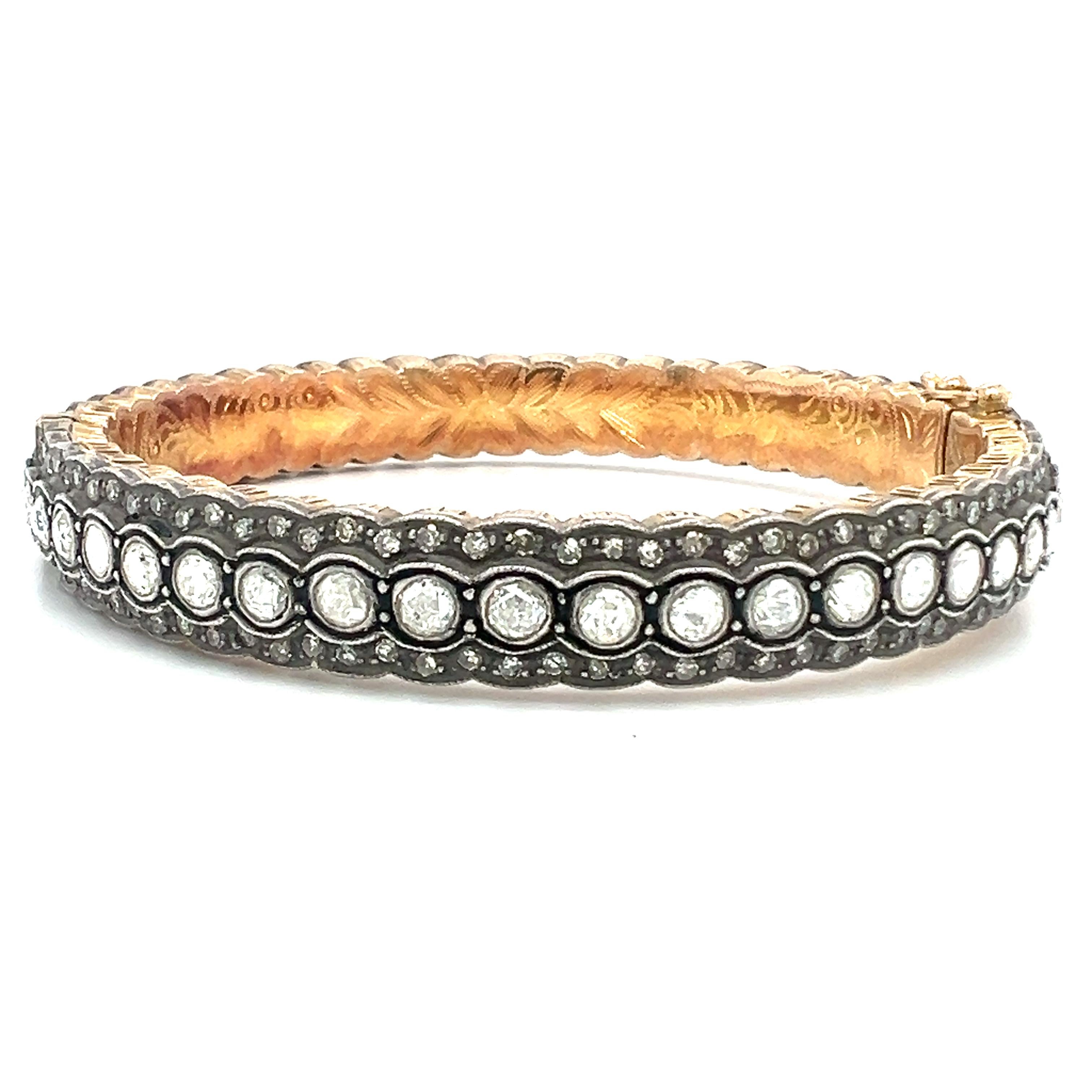 Round Cut A sterling silver stunning bangle with diamonds For Sale
