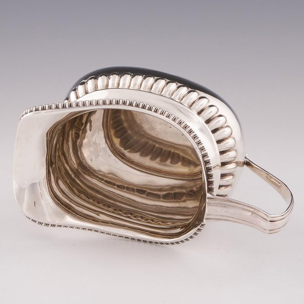 A Sterling Silver Sucrier and Cream Jug London, 1813 For Sale 4
