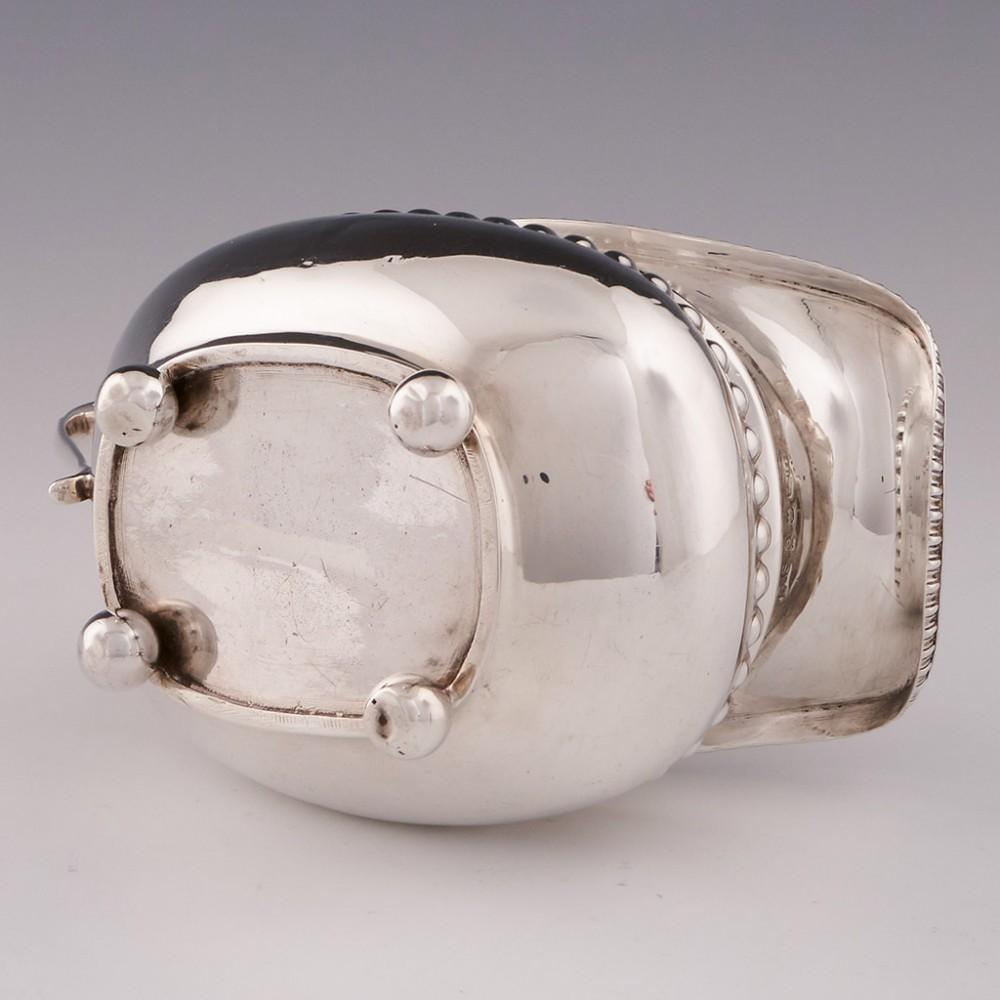 A Sterling Silver Sucrier and Cream Jug London, 1813 For Sale 5