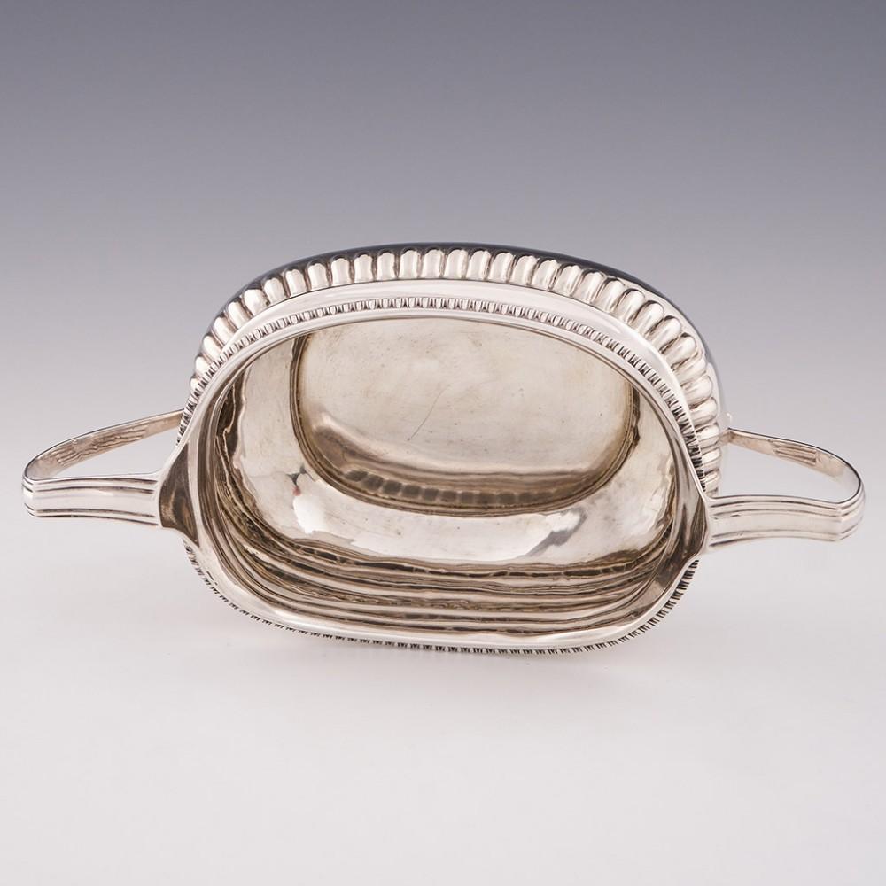 English A Sterling Silver Sucrier and Cream Jug London, 1813 For Sale