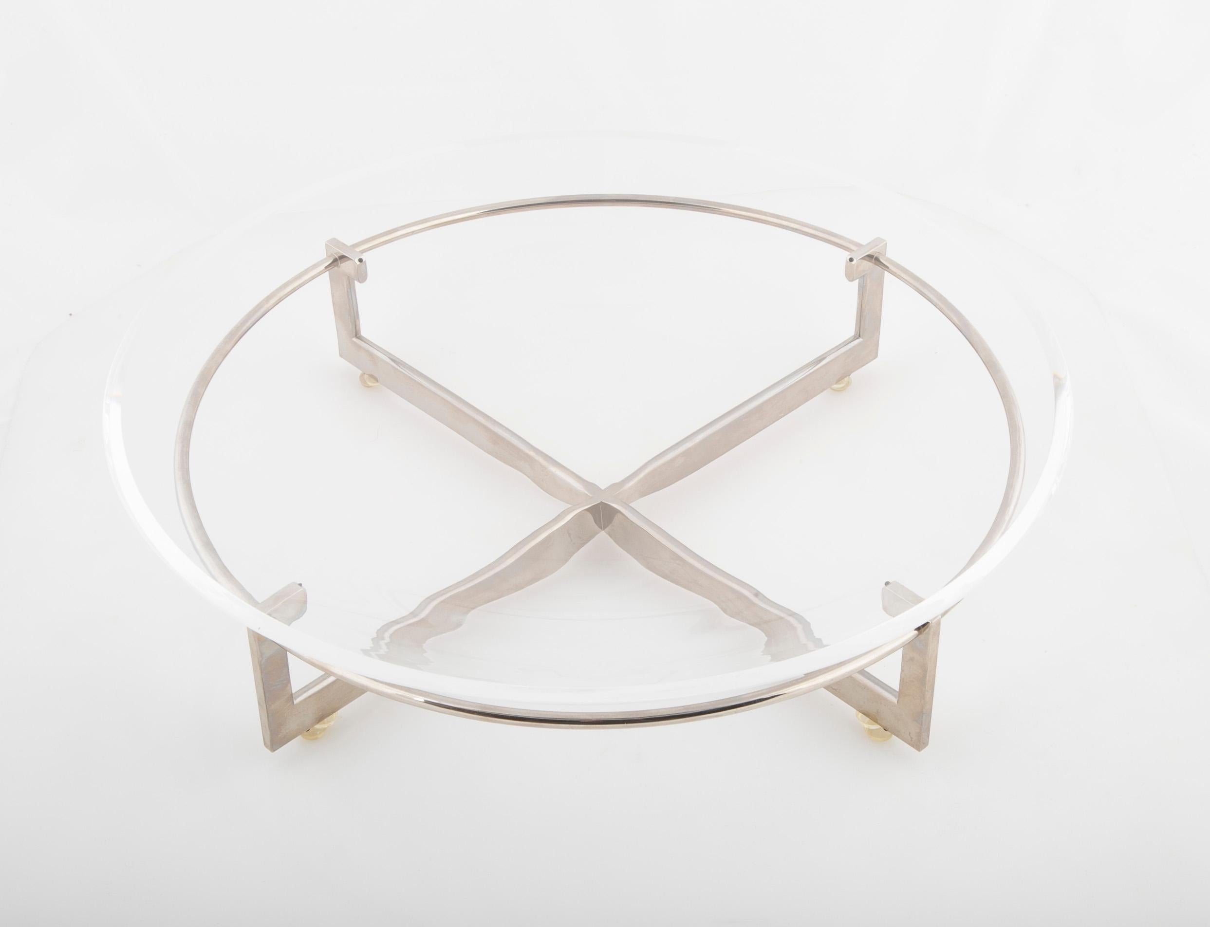 A glass bowl on stand produced by Steuben, circa 2000. Designed in 1994 by Richard Meier.