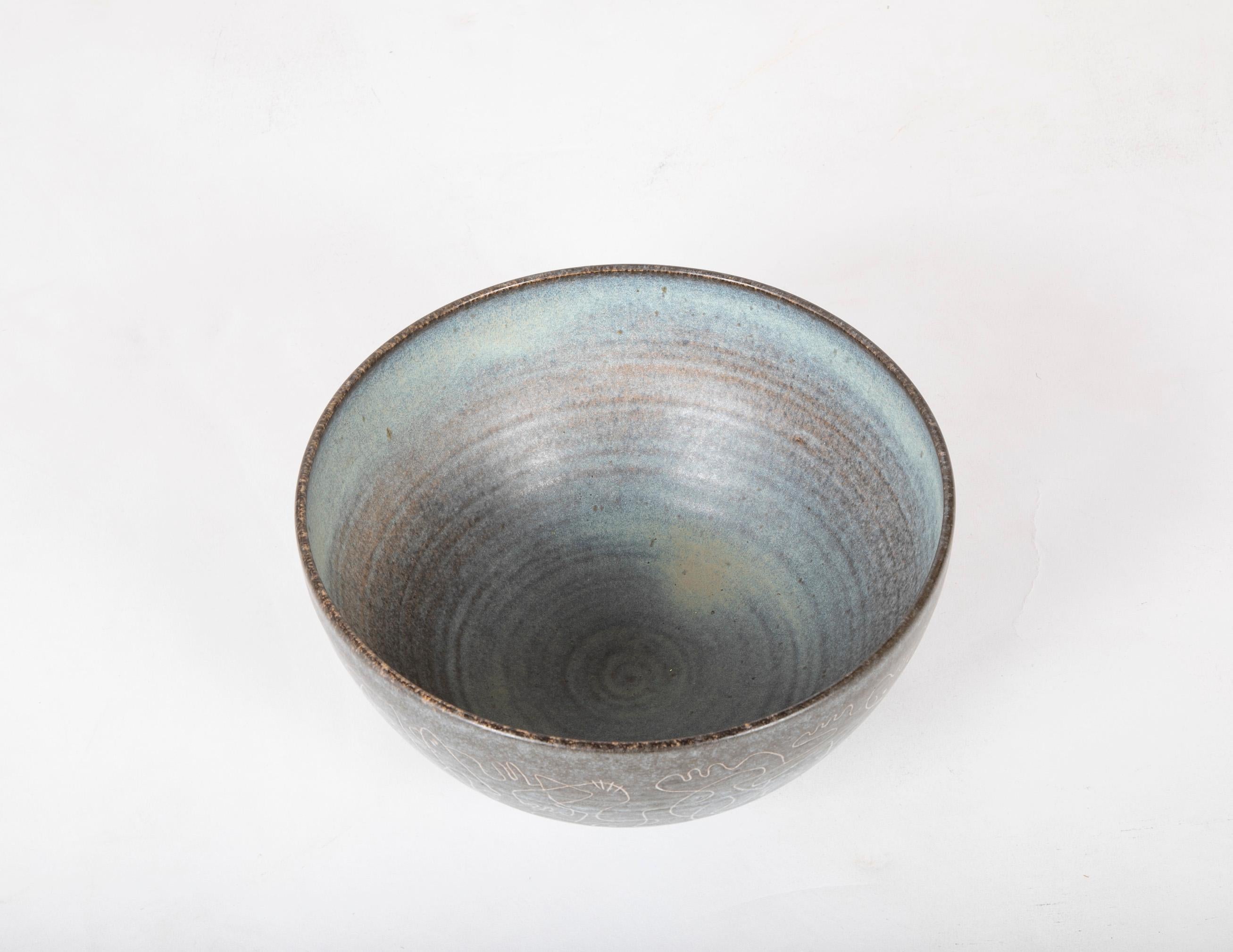 Mid-Century Modern Stoneware Bowl Designed by Edwin and Mary Scheier