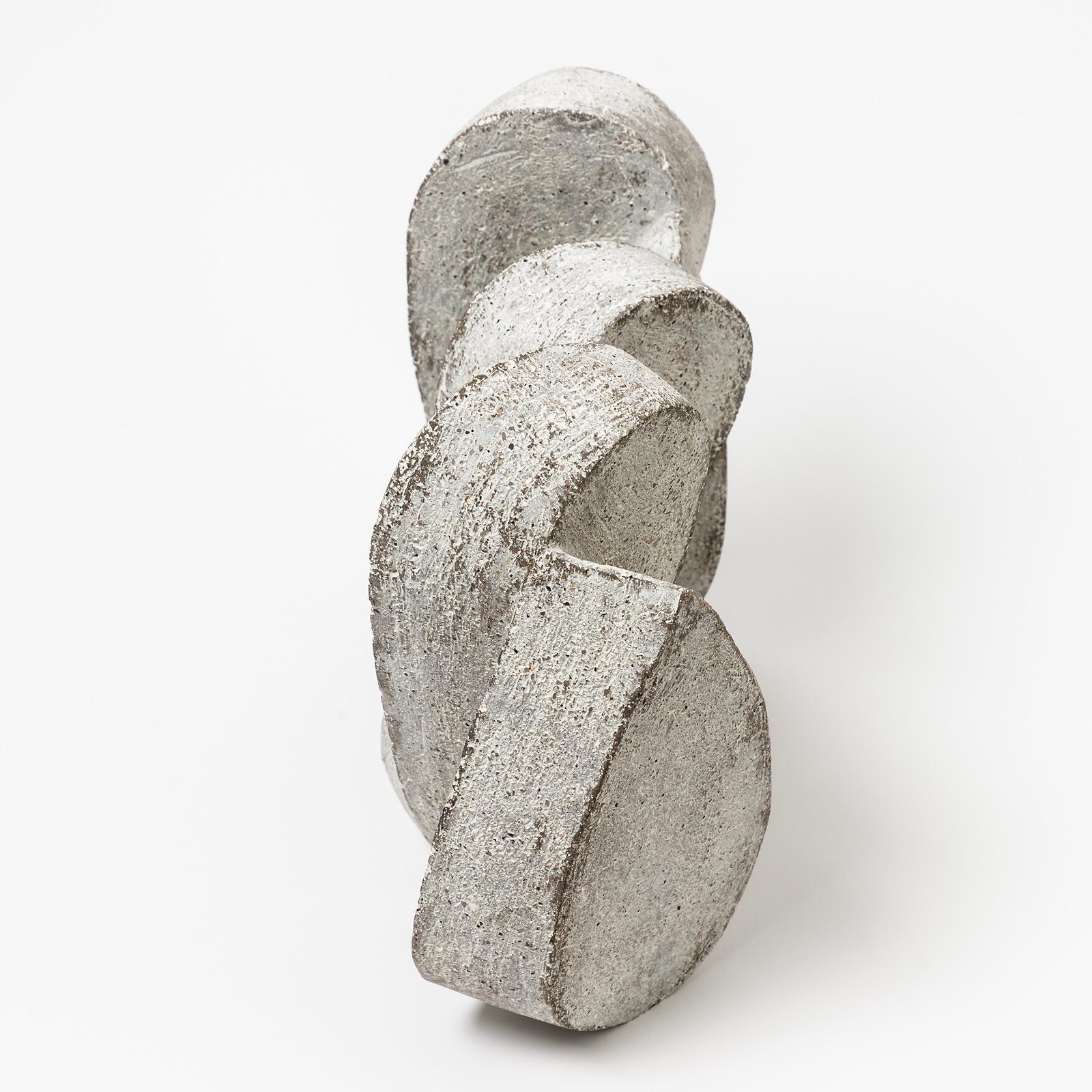 Français Sculpture en grès de Maarten Stuer, intitulée « Bloc in Motion », 2020 en vente