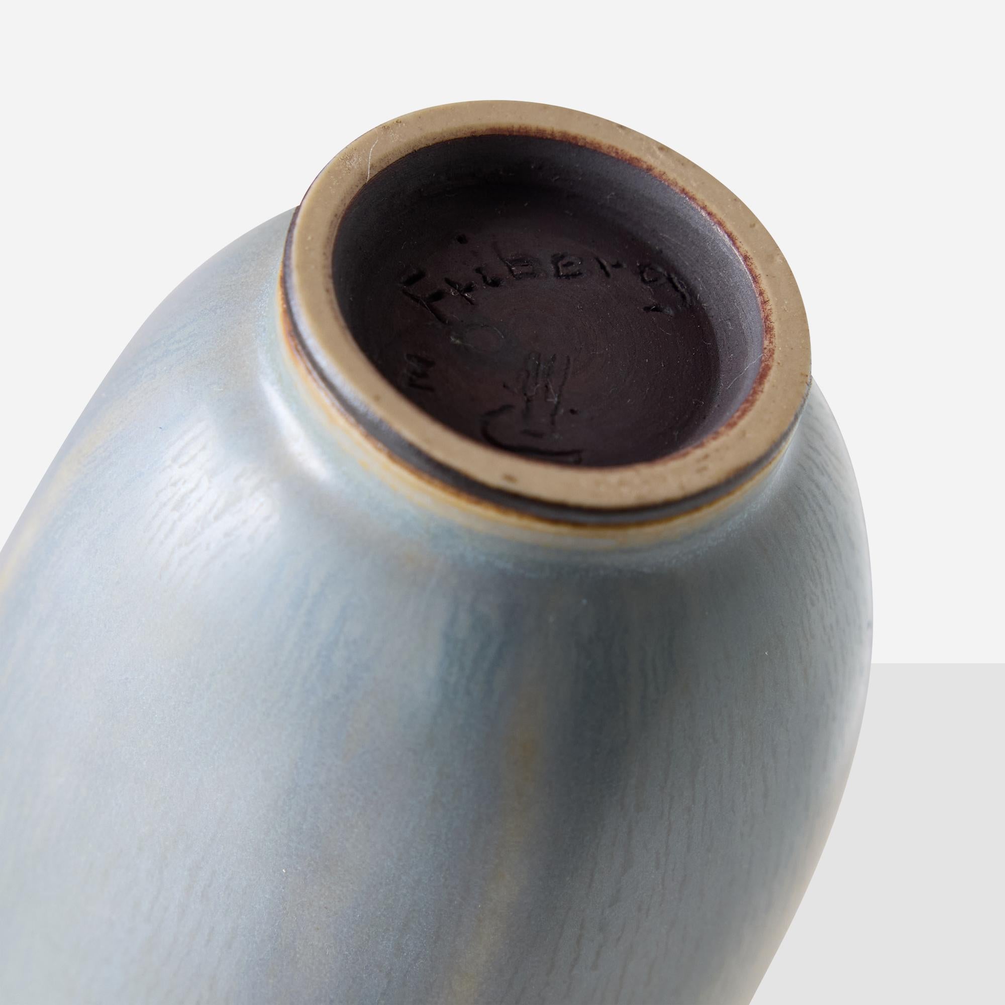 Svedese Vaso in gres di Berndt Friberg con tonalità di blu e grigio chiaro in vendita