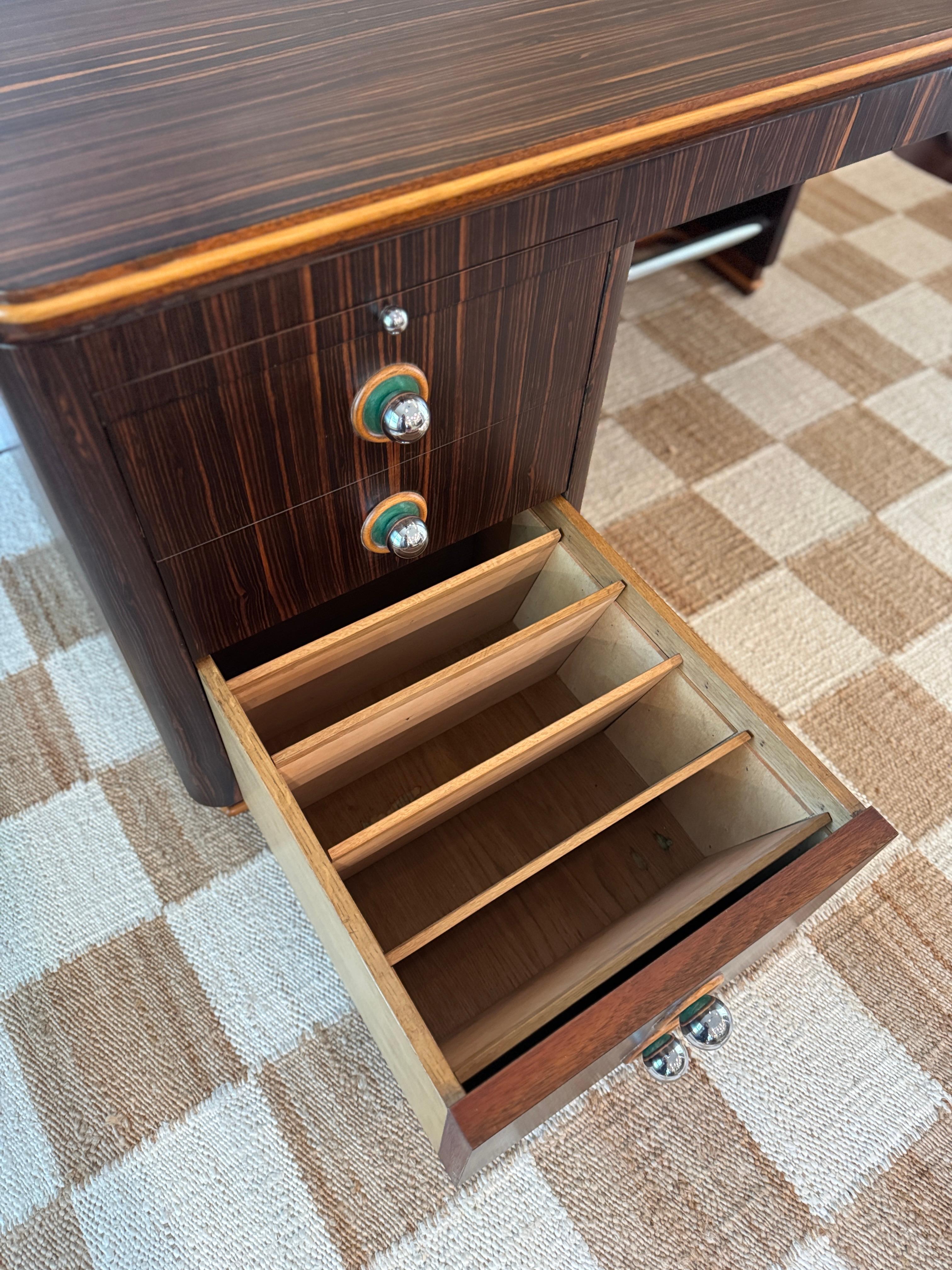 Mid-20th Century A streamline rosewood desk from the Art Deco era, circa 1930s For Sale