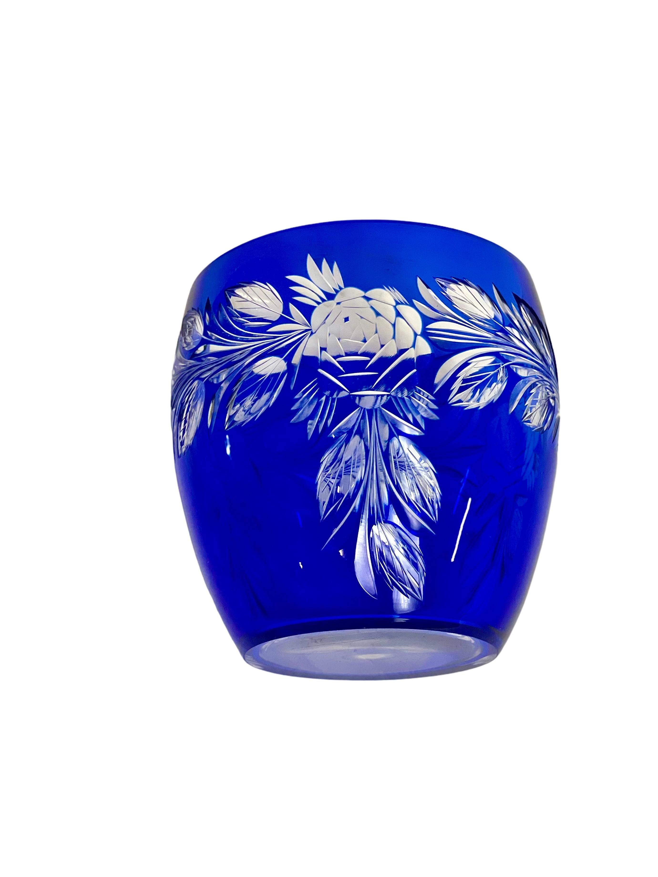 Cobalt-Blue Crystal Overlay Bowl-Shaped Vase In Good Condition In LA CIOTAT, FR