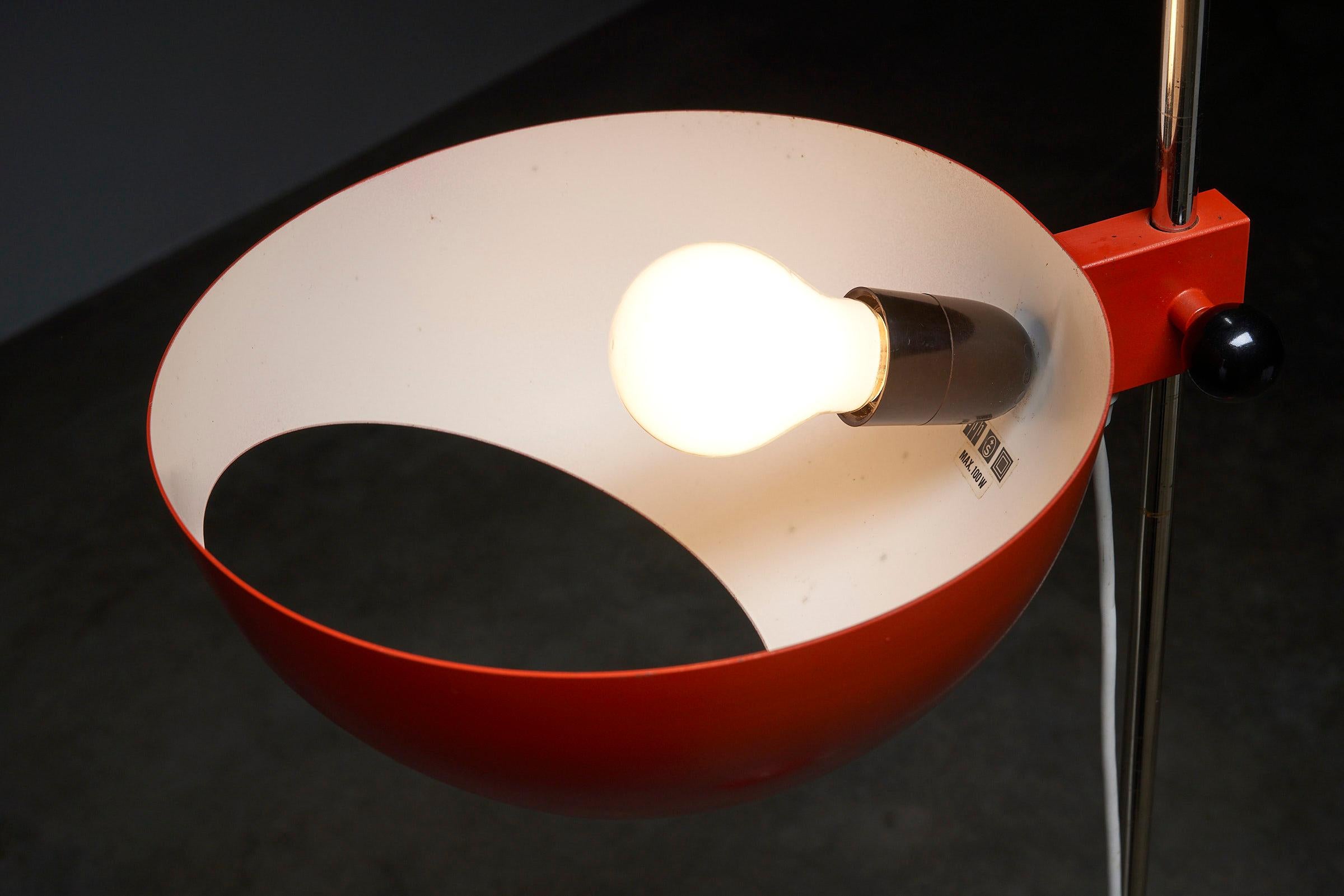 Striking Fusion of Space Age Chic: Floor Lamp by BAG Turgi, Switzerland In Good Condition For Sale In Mortsel, BE