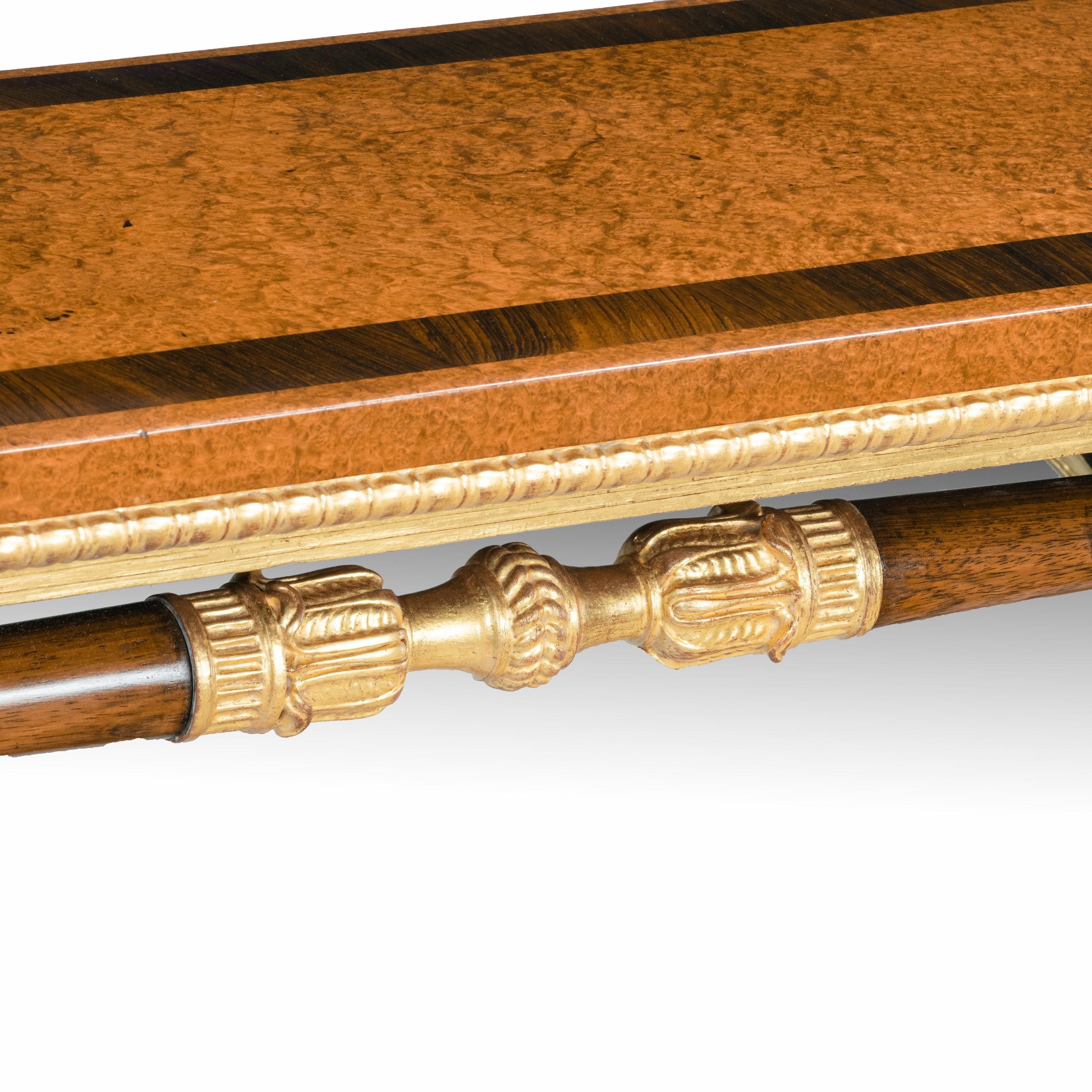 Table console étonnante en amboyna:: bois de rose et dorure George IV en vente 5