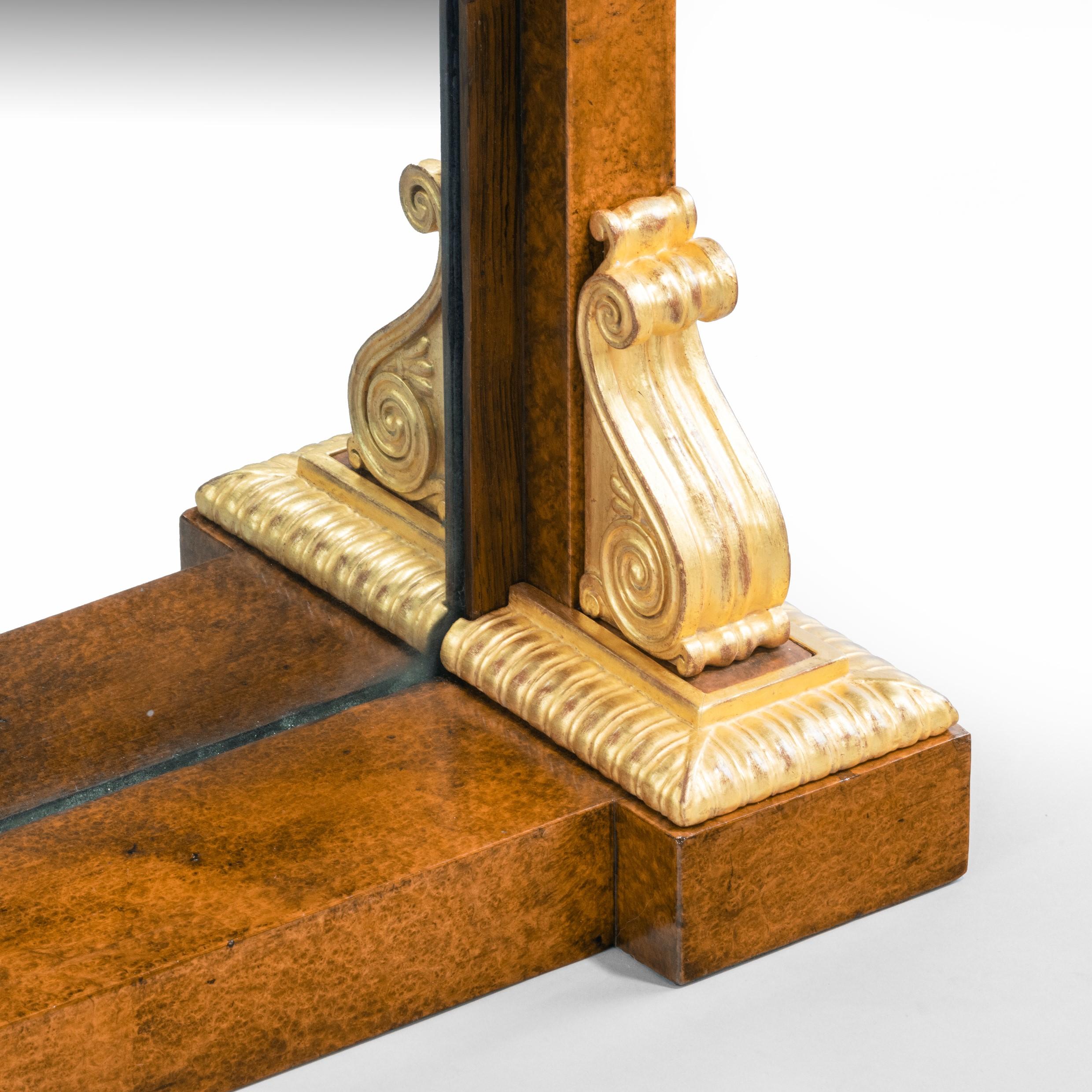 Table console étonnante en amboyna:: bois de rose et dorure George IV en vente 3
