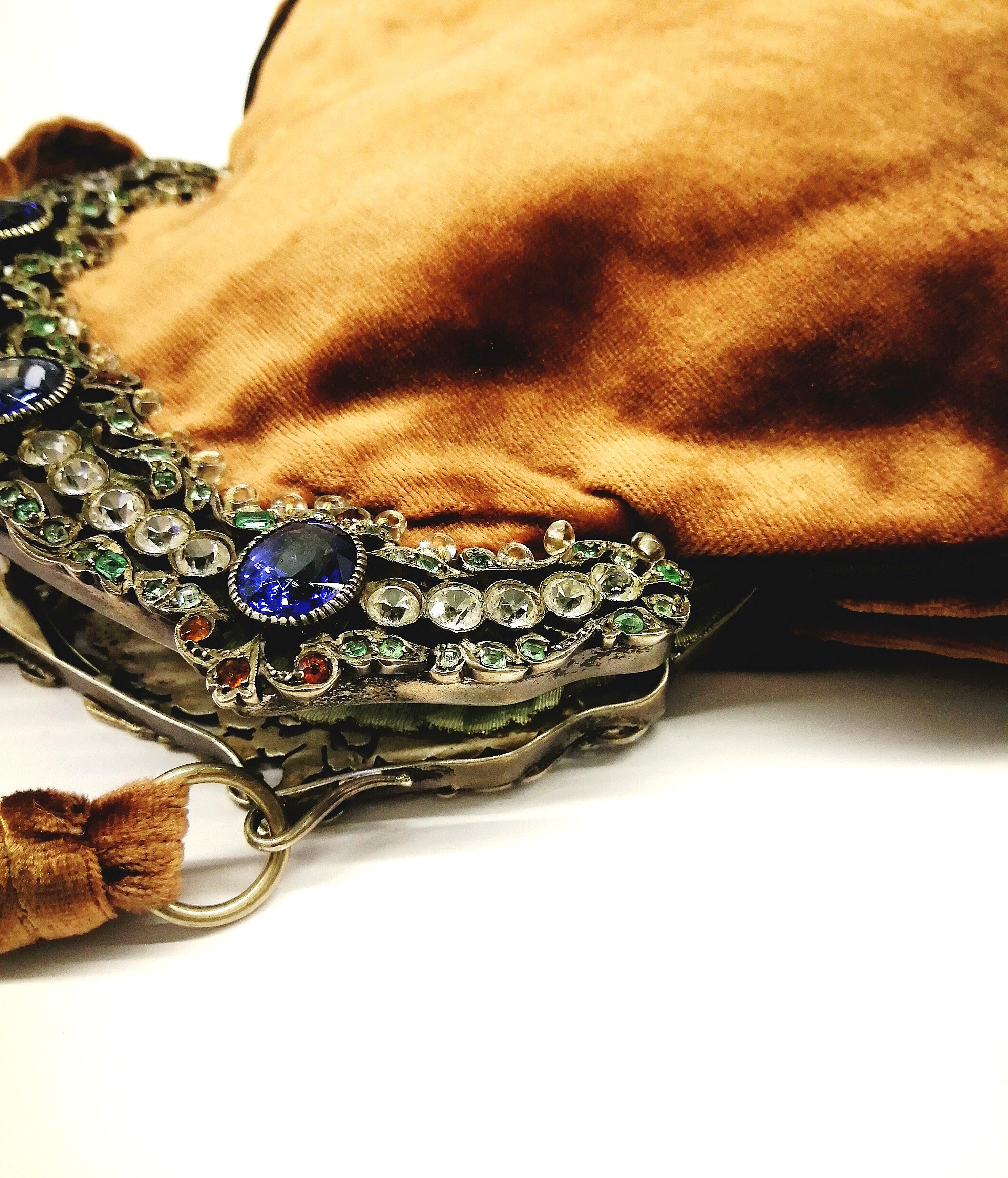 Superbe sac à main en velours encadré de pierres semi-précieuses/précieuses, Italie, années 20 en vente 7