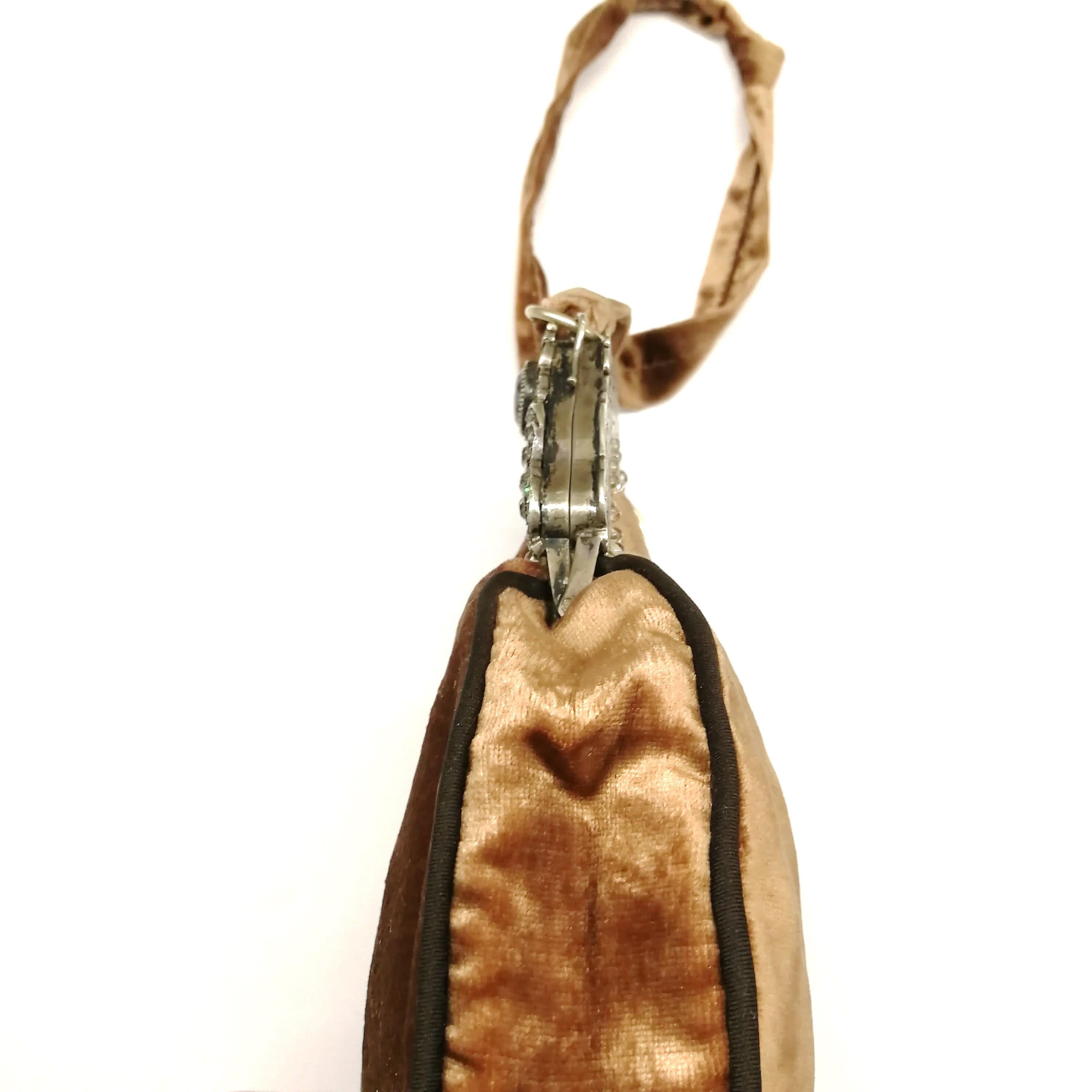Women's A striking semi precious/precious jewelled framed velvet handbag, Italy, 1920s For Sale