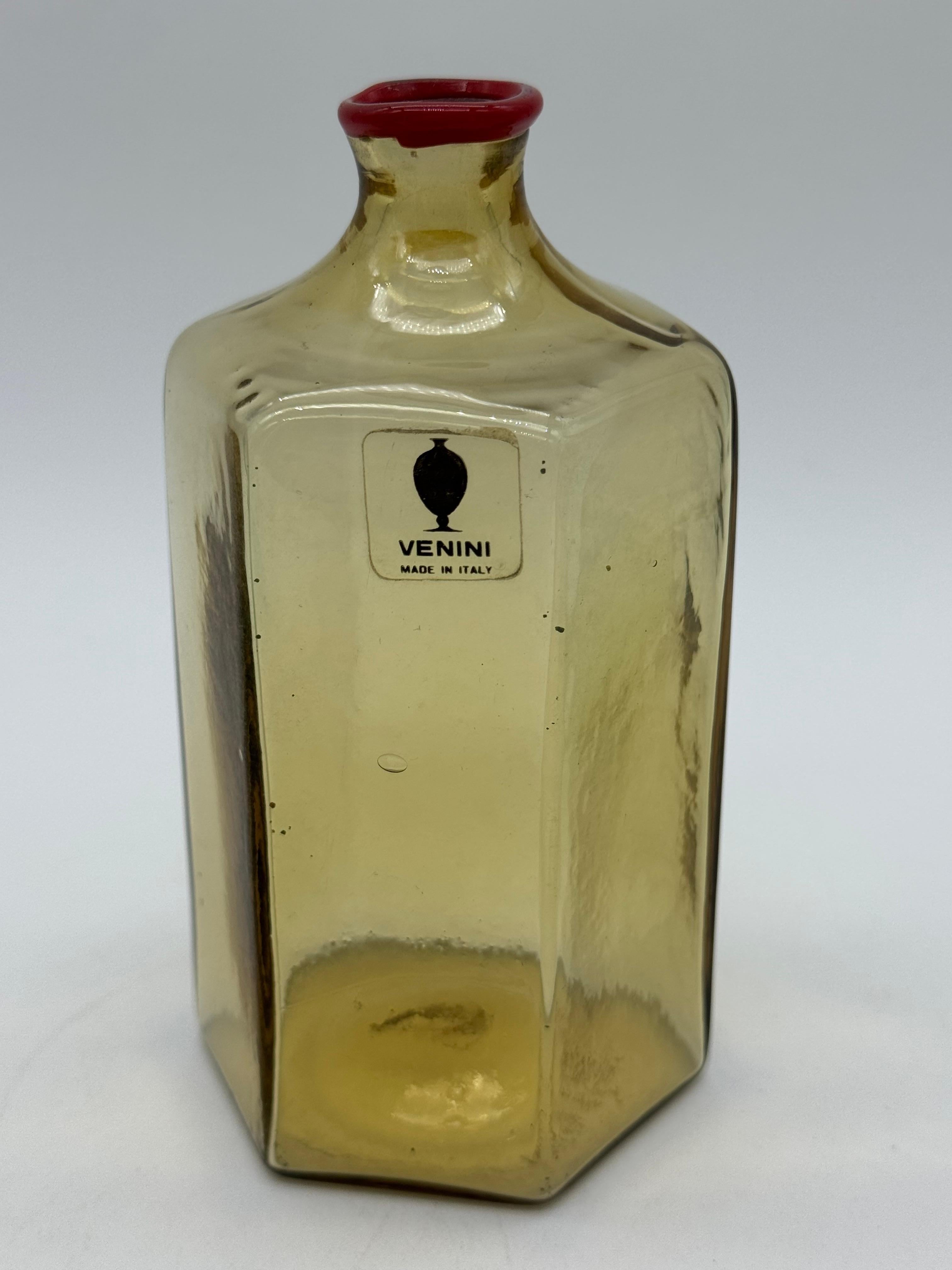 Llamativo juego de cuatro jarrones Venini de cristal de Murano, firmados y fechados en 1980 Moderno en venta