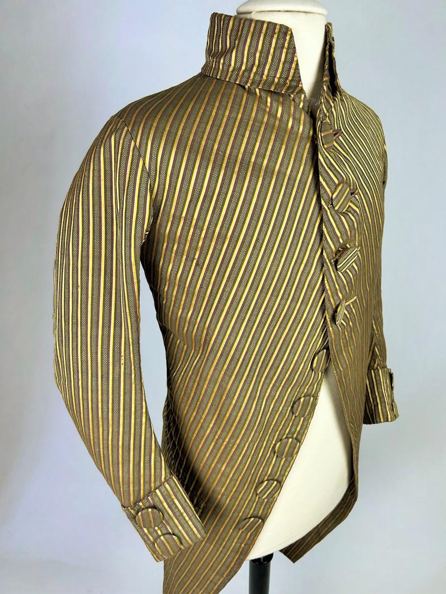 A striped Siamoise Frock Coat - French Revolution Period Circa 1790 For Sale 5