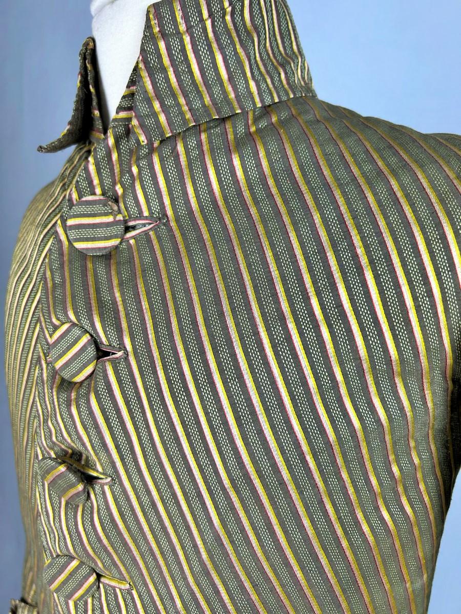 A striped Siamoise Frock Coat - French Revolution Period Circa 1790 For Sale 6