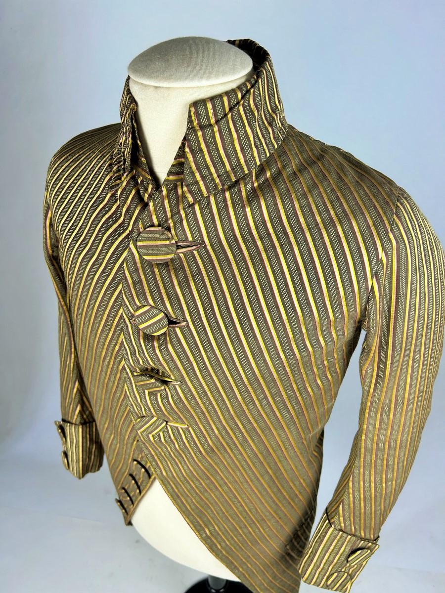 A striped Siamoise Frock Coat - French Revolution Period Circa 1790 For Sale 7