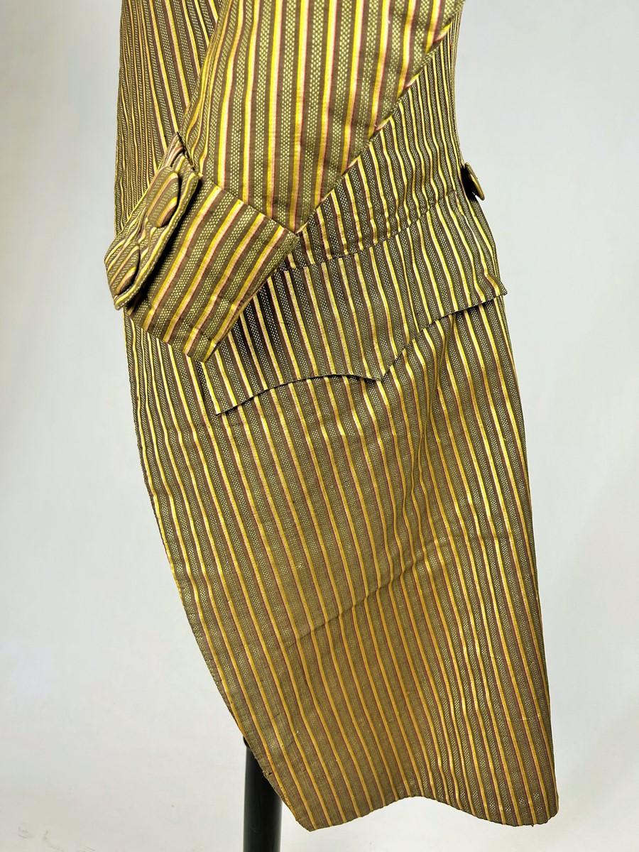 A striped Siamoise Frock Coat - French Revolution Period Circa 1790 In Good Condition For Sale In Toulon, FR