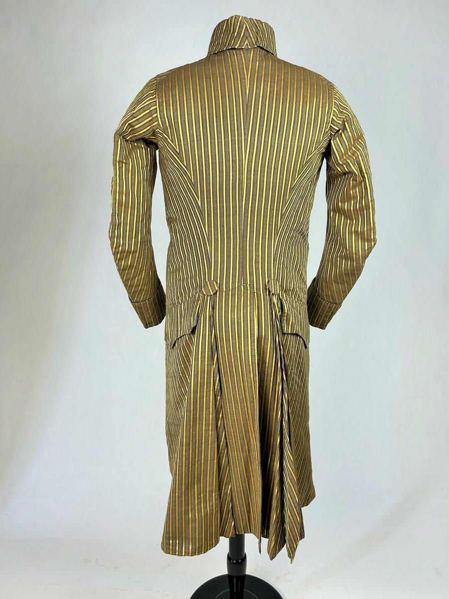 A striped Siamoise Frock Coat - French Revolution Period Circa 1790 For Sale 1