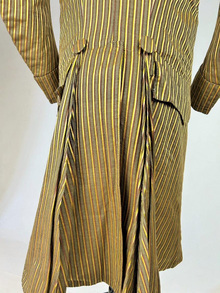 A striped Siamoise Frock Coat - French Revolution Period Circa 1790 For Sale 2
