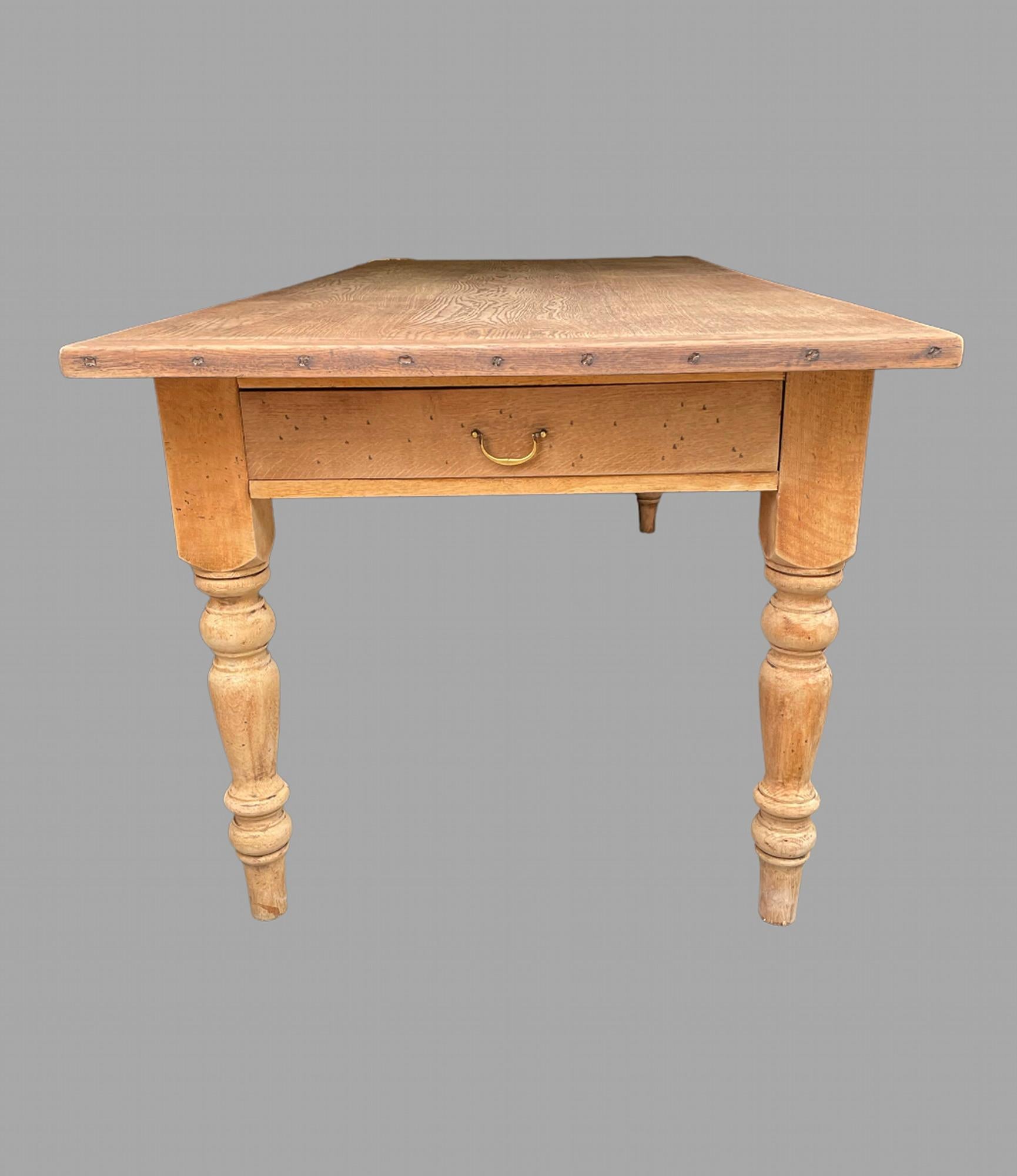 A Stripped Oak and Elm Farmhouse/dining Table In Good Condition In Pewsey, GB