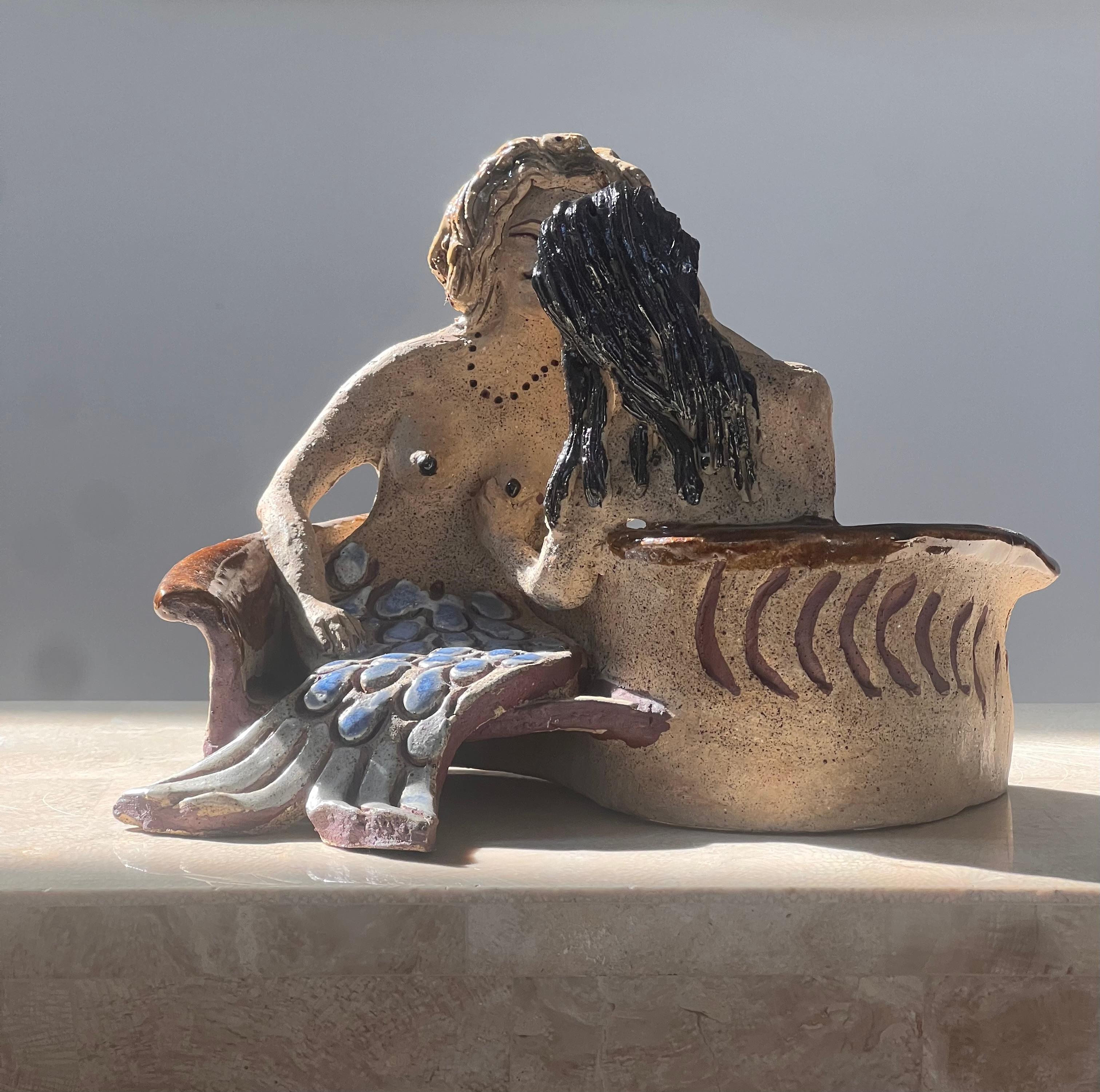 Scultura in ceramica da studio di due sirene, metà del XX secolo in vendita 8