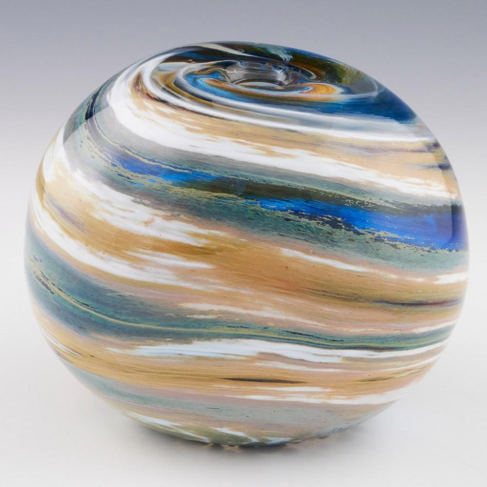 A studio glass vase 'Storm Clouds' by Siddy Langley made in 2021 in Devon, England. The bowl features swirling polychrome bands on a triform cross section. Signed and dated.

Weight : 798 grams

Additional Information : I am frequently asked