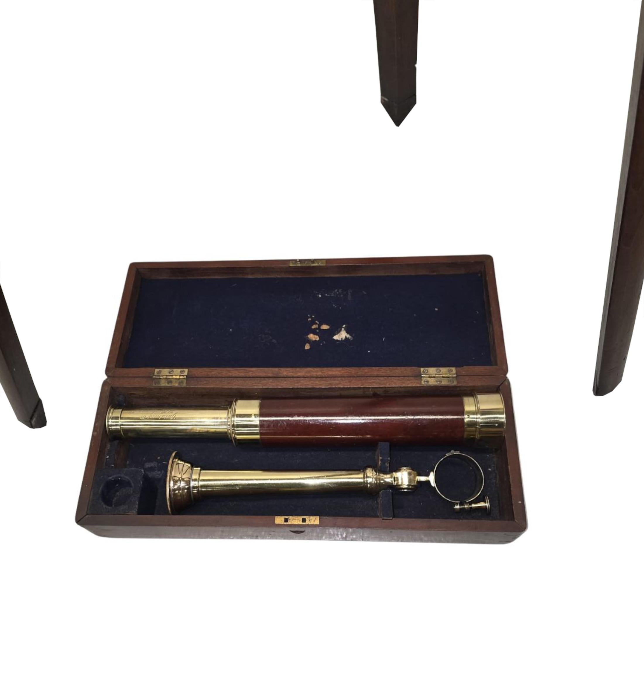 A Stunning 19th Century Brass Four Draw Telescope by Gardner of Glasgow en vente 5
