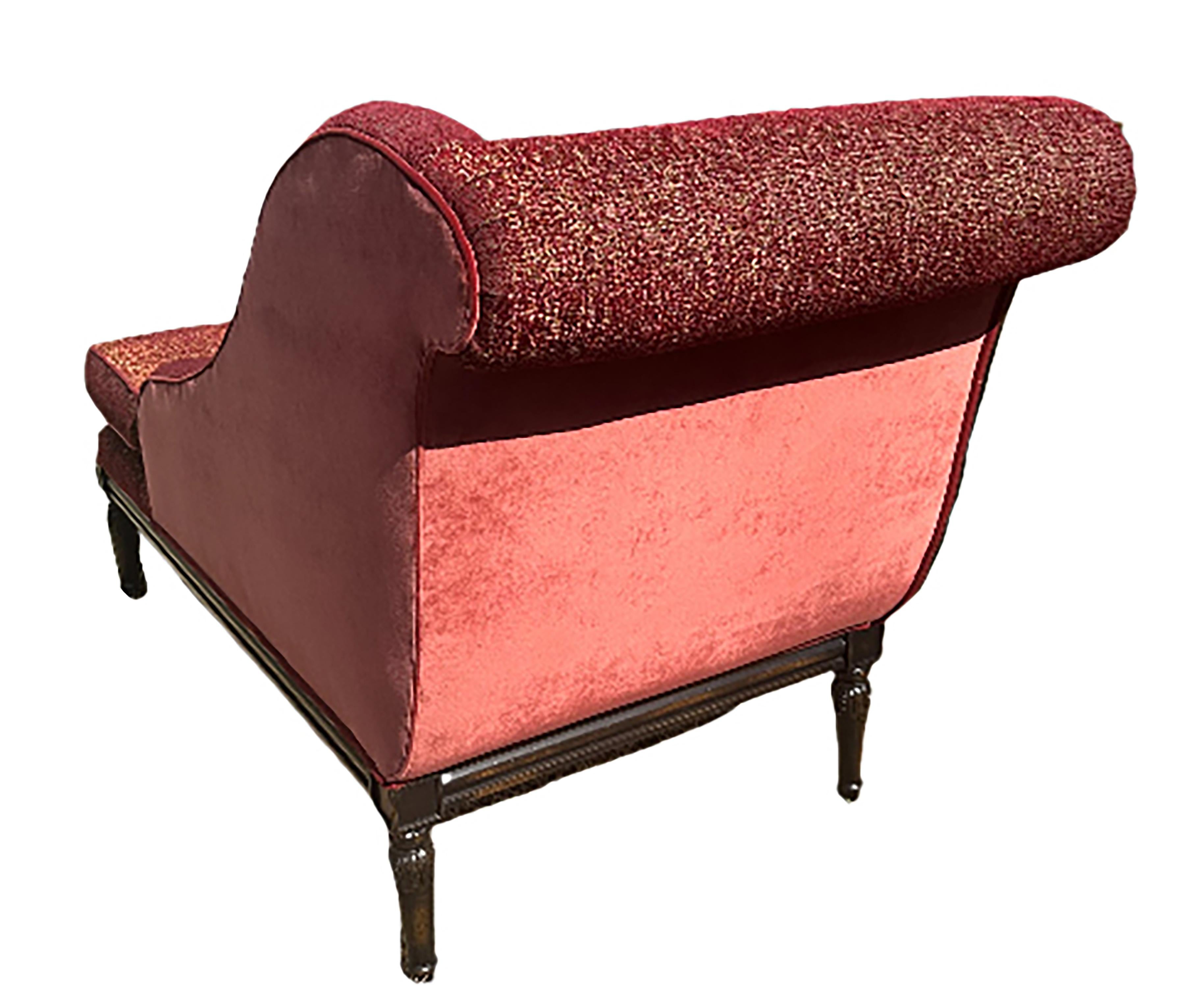 Antique Chaise Longue with Garment-colored Fabric Upholstery For Sale 1