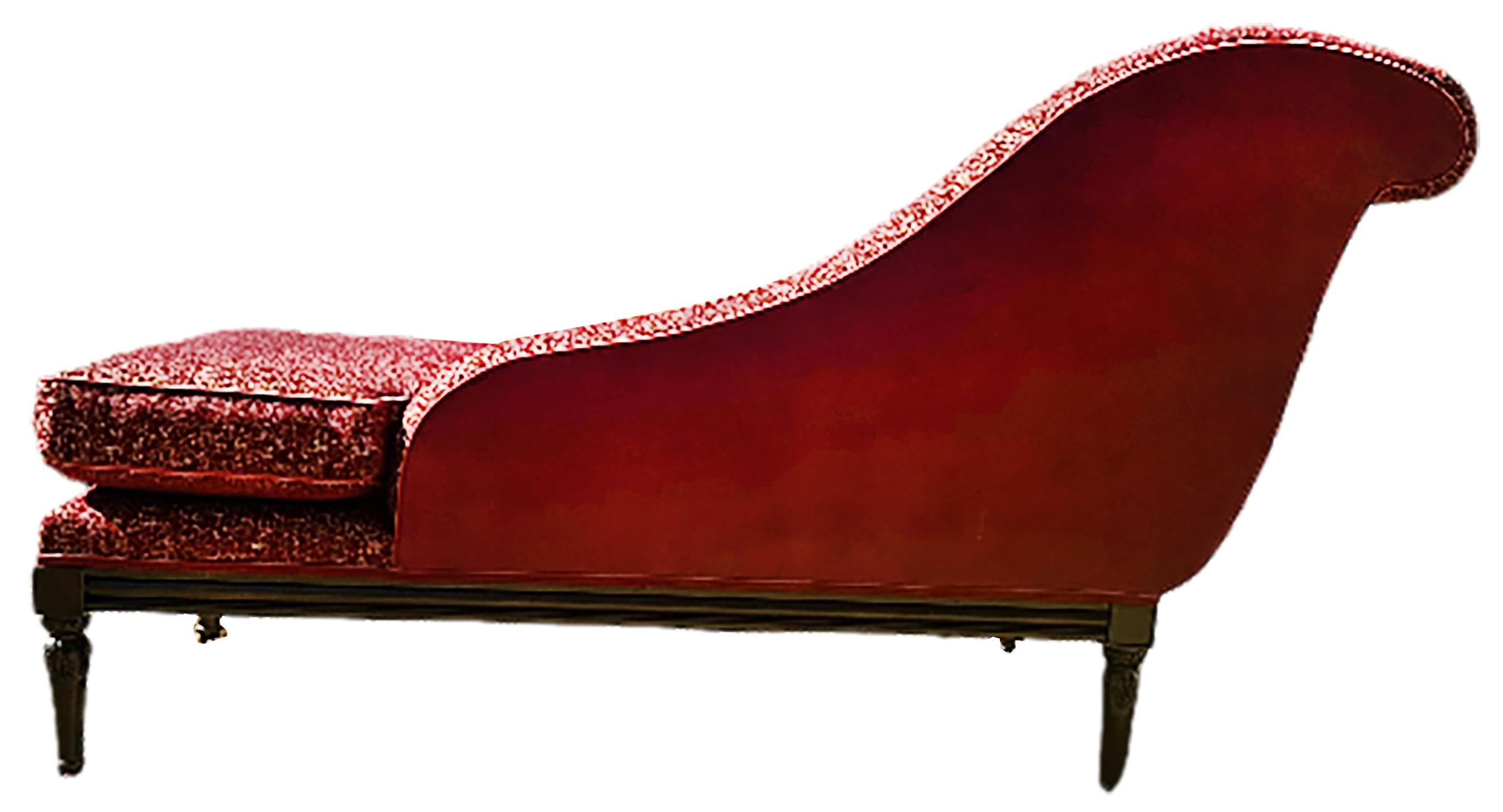 Antique Chaise Longue with Garment-colored Fabric Upholstery For Sale 2