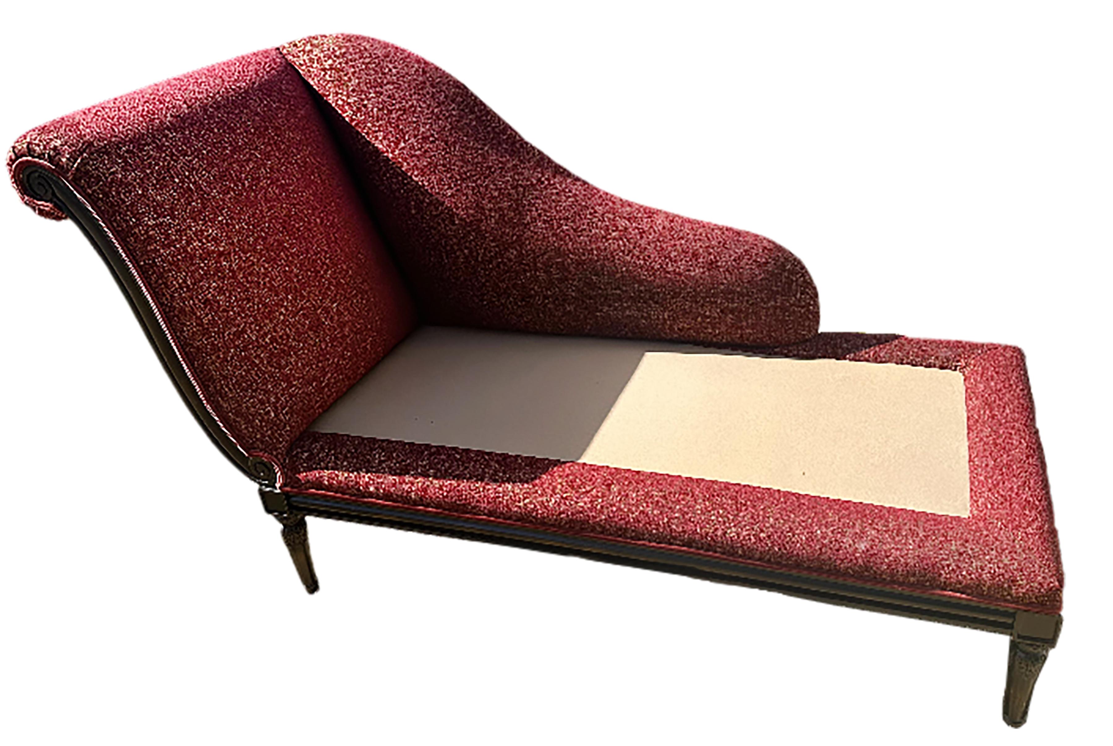 Tissu Chaise longue de style ancien avec revêtement en tissu de couleur garment en vente