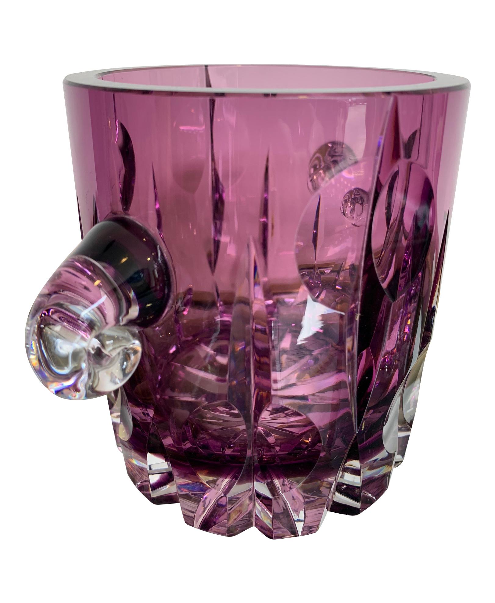 Superbe shaker à cocktail en cristal taillé avec seau à glace assorti en verre violet 1