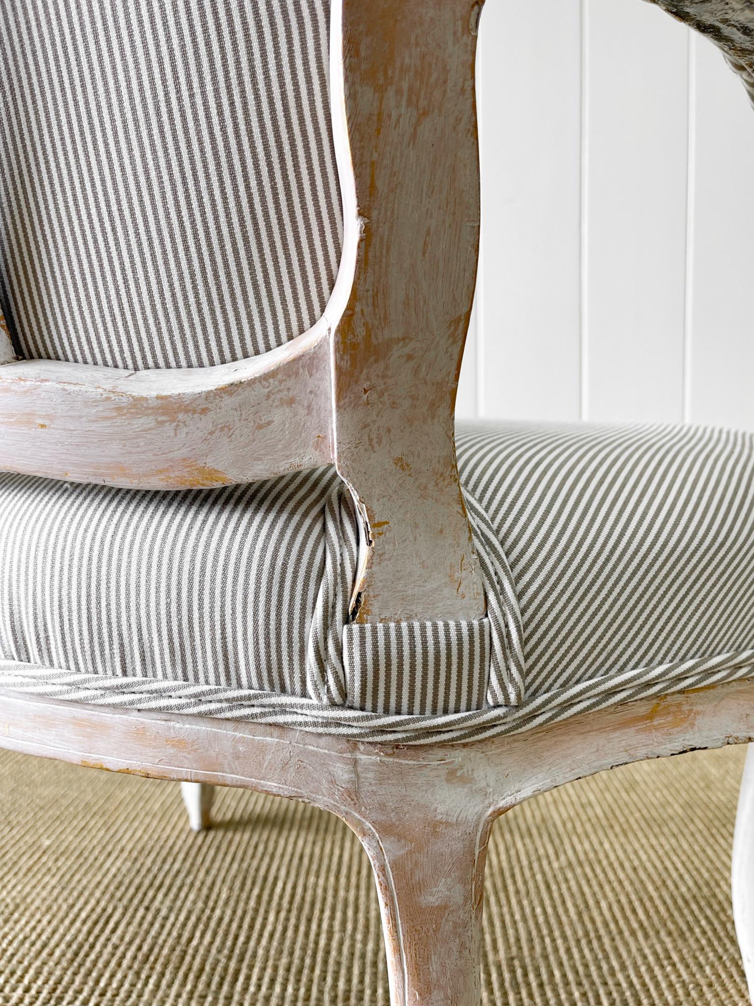 A Stunning Französisch 18. Jahrhundert Occasional Stuhl neu gepolstert im Angebot 9