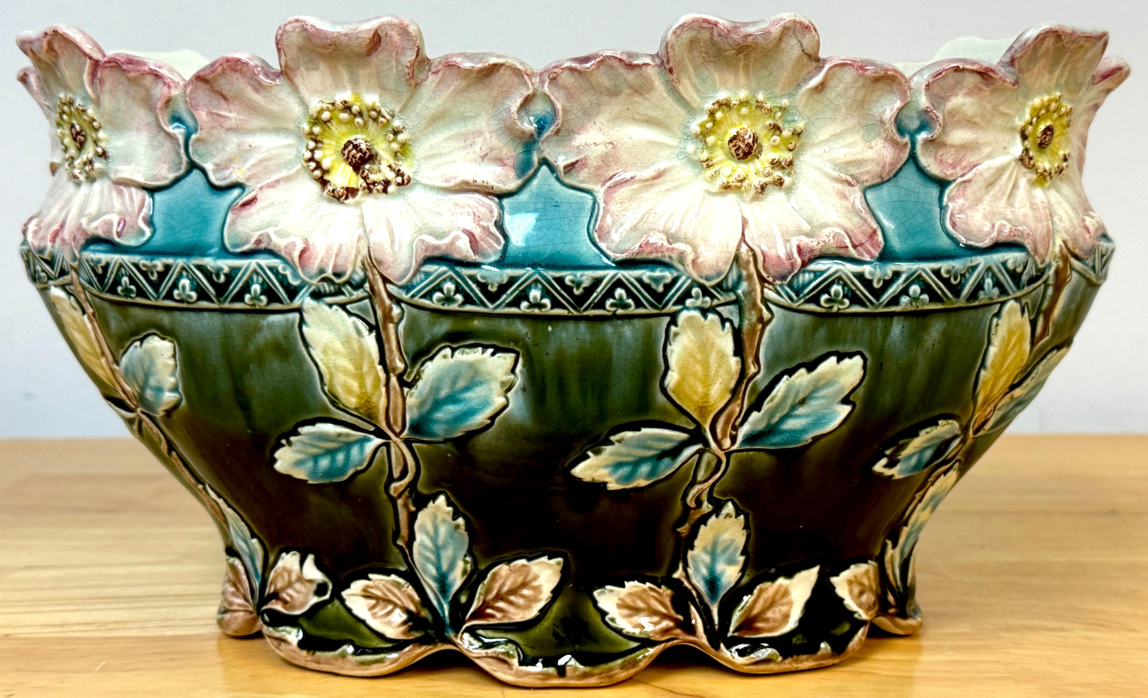 A Stunning French Art Nouveau Majolica Floral Centerpiece by Fives-Lille 
France, circa 1900s, Gustave de Bruyn & Fils, Fives-Lille 

A stunning French Art Nouveau Majolica floral centerpiece by Fives-Lille, crafted in the renowned workshops of