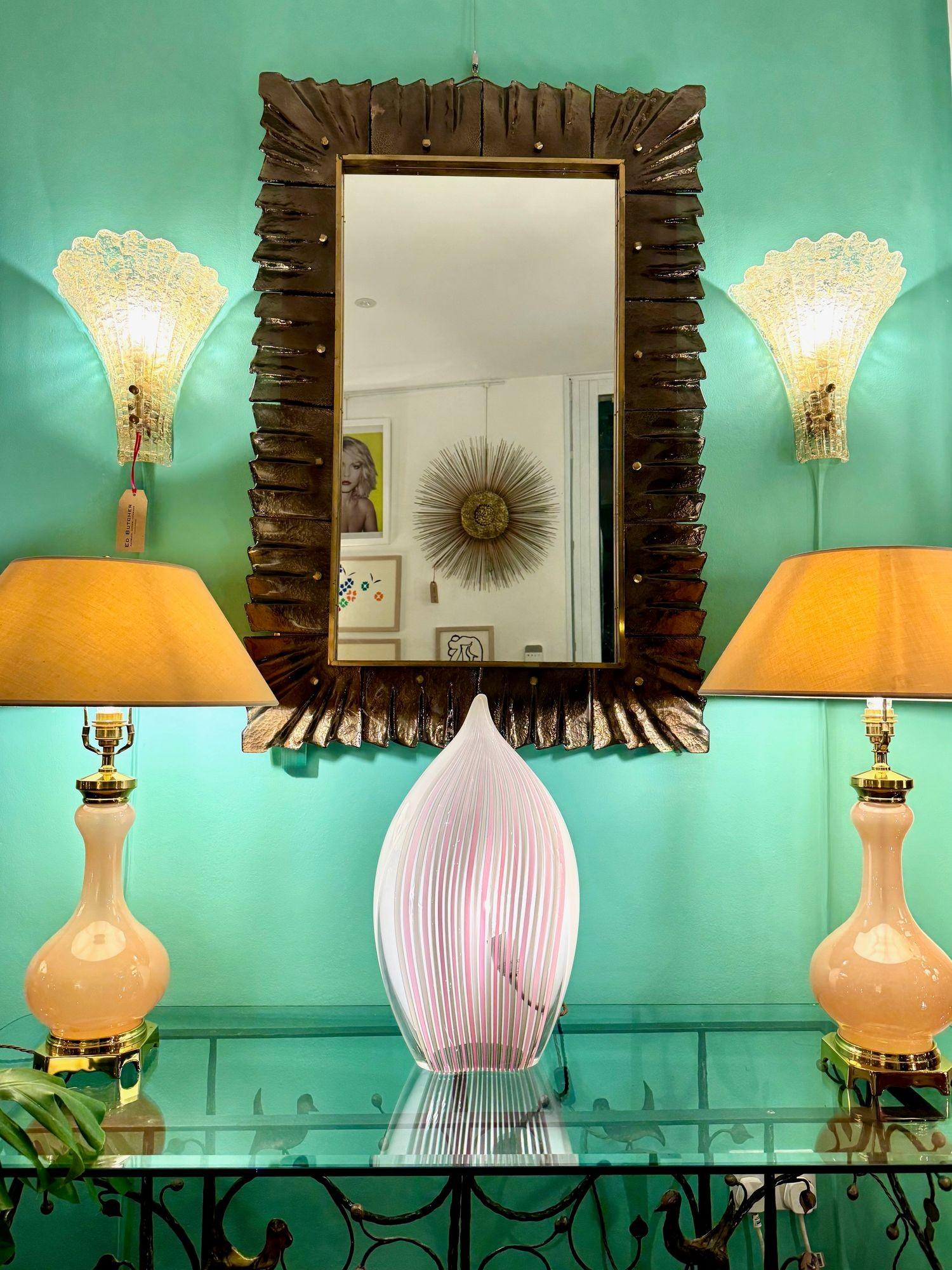 Uno splendido specchio italiano in bronzo con cornice in vetro di Murano e cornice interna in ottone in vendita 11