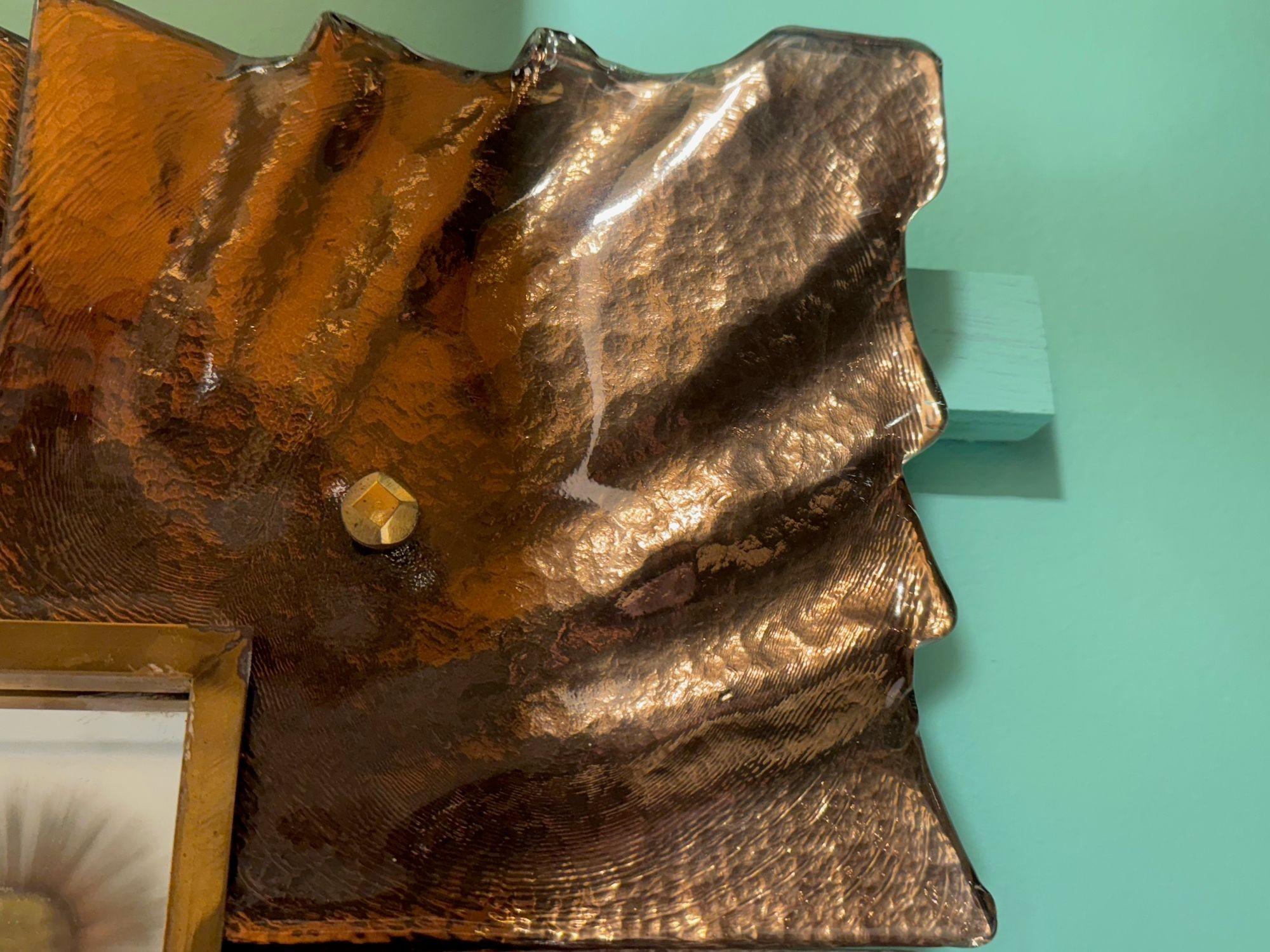 Uno splendido specchio italiano in bronzo con cornice in vetro di Murano e cornice interna in ottone in vendita 14