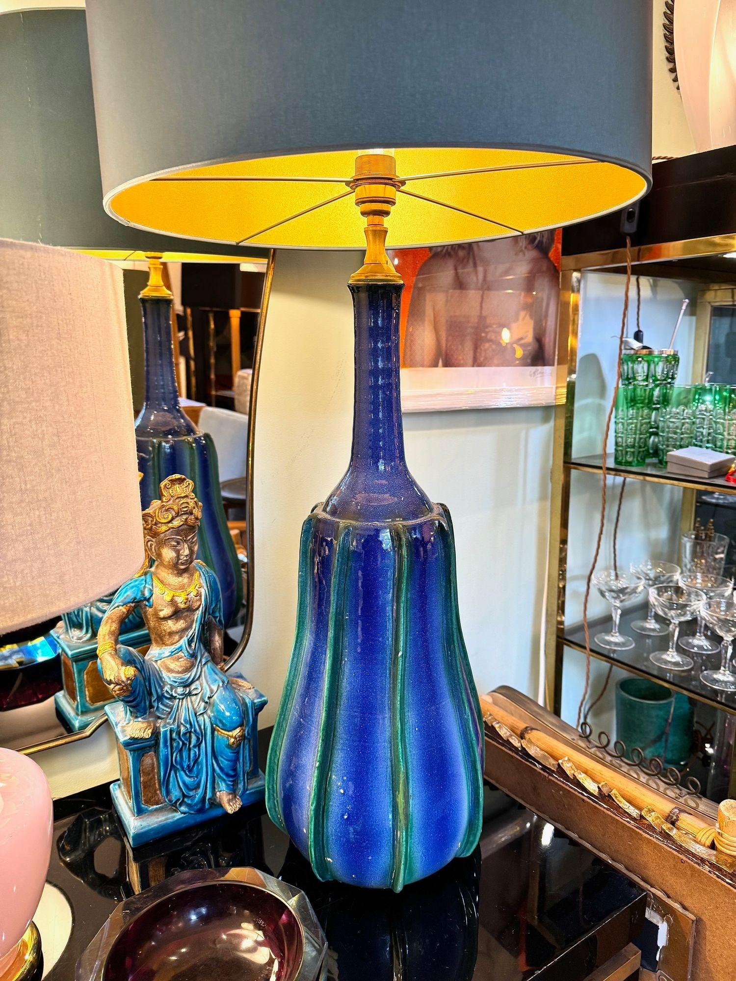 Una splendida coppia di grandi lampade italiane in ceramica blu e verde degli anni '80 in vendita 12