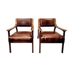 Atemberaubender Sessel aus Leder und Kirschbaumholz im Mid-Century-Design