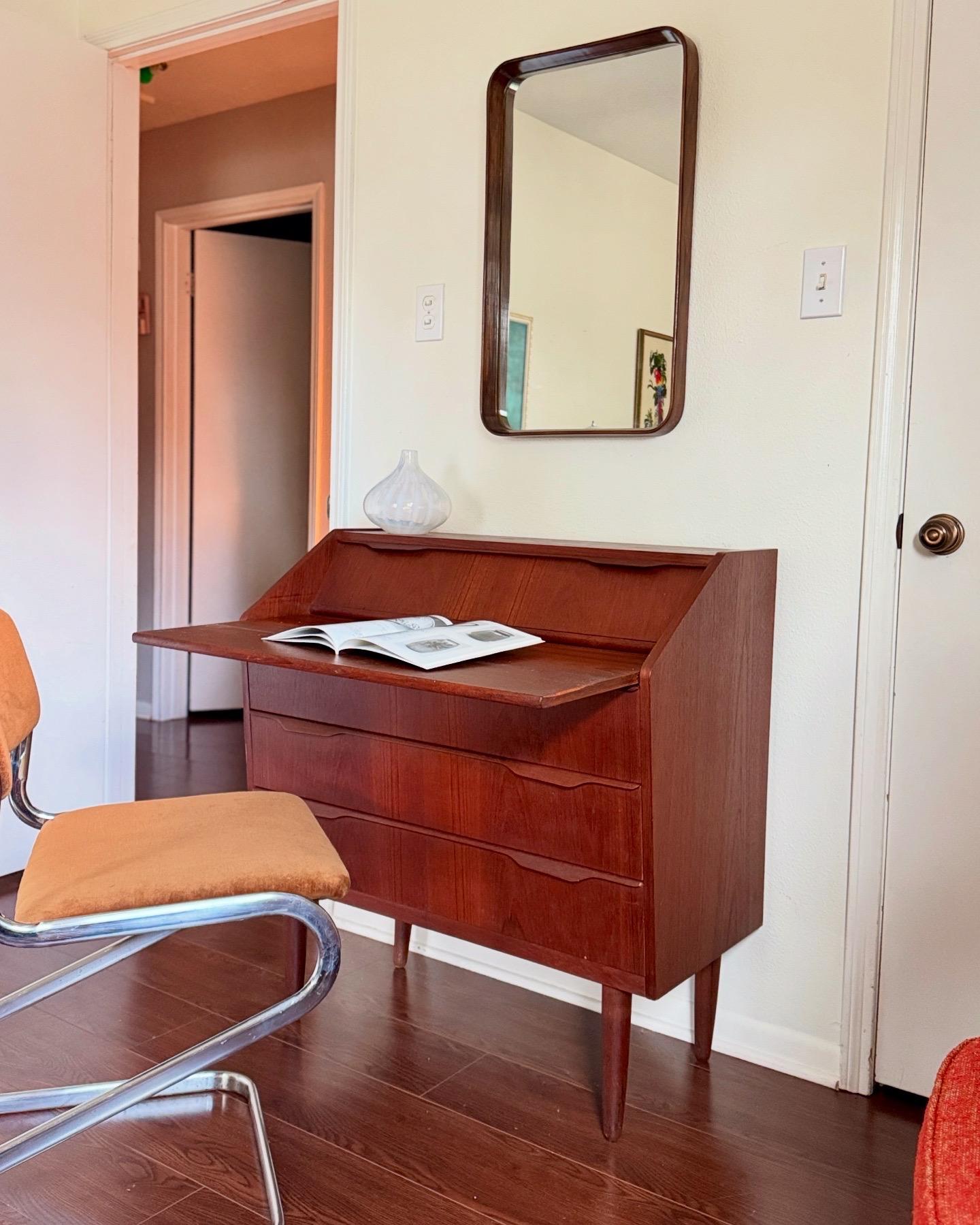 A stunning mid century modern teak secretary desk made in Denmark, circa 1960s For Sale 5