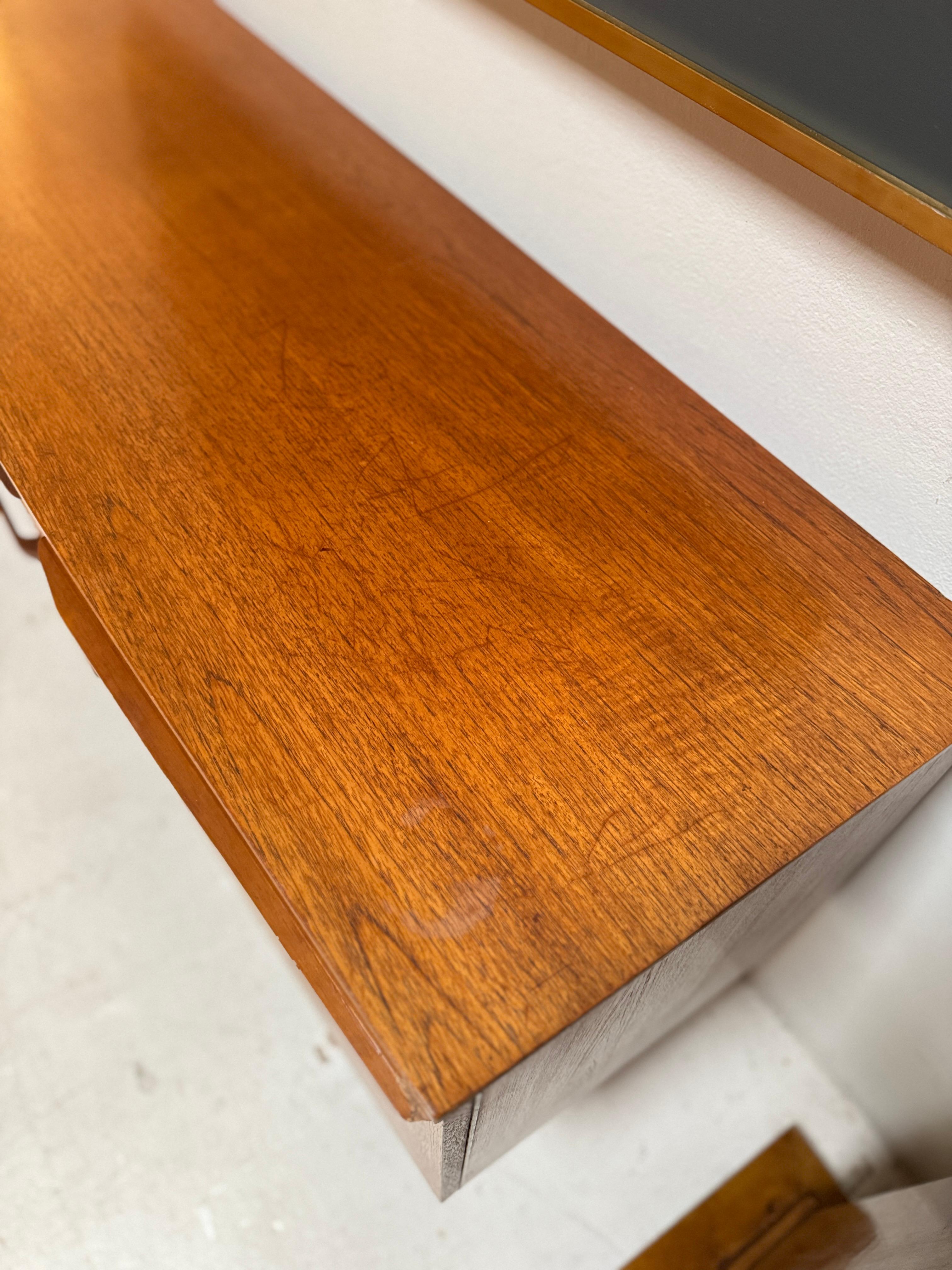 Atemberaubendes Sideboard aus Teakholz von Beautility aus der Mitte des Jahrhunderts, ca. 1960er Jahre im Angebot 9