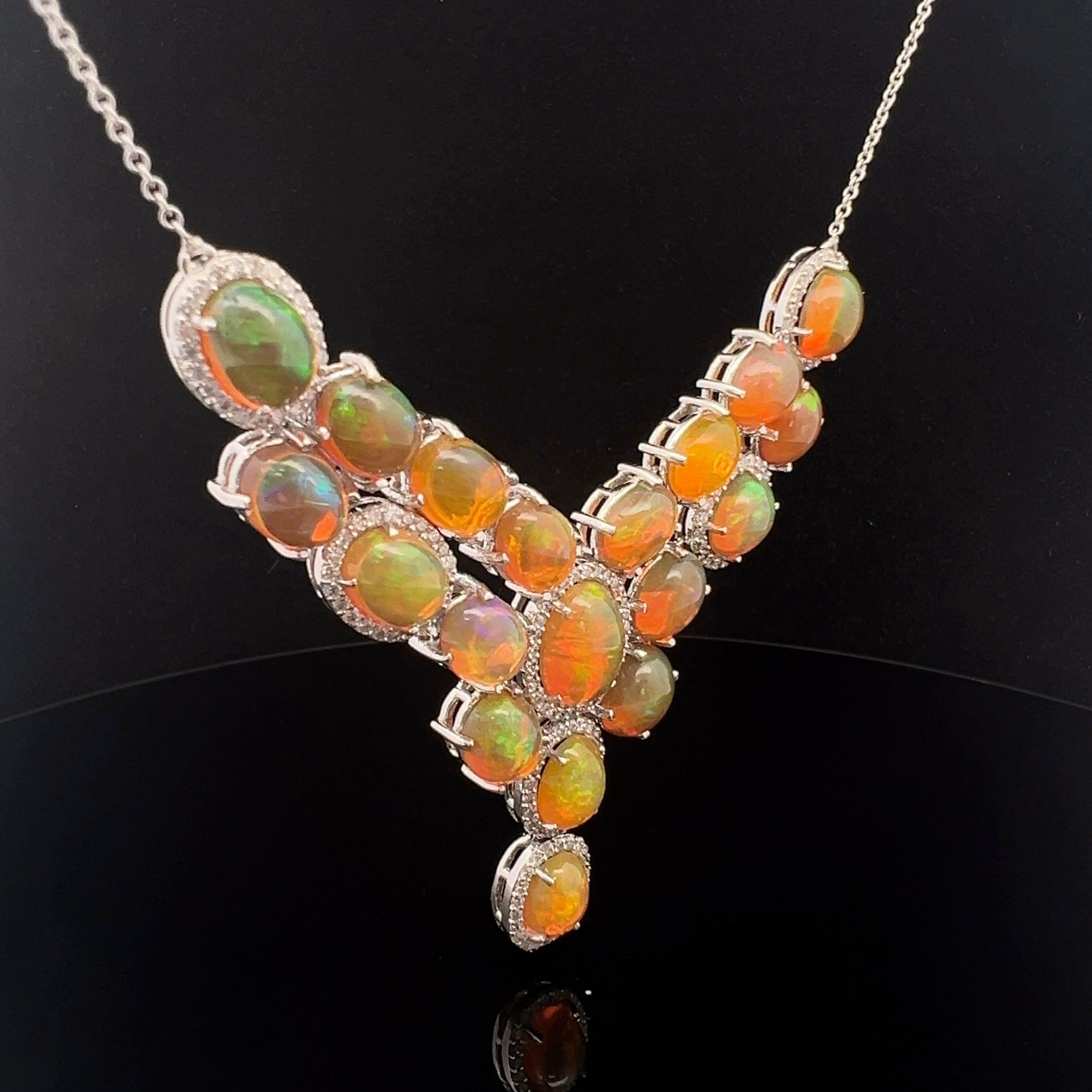 Mixed Cut A stunning Natural Opal Diamond necklace with gold For Sale