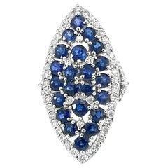 A stunning natural Sapphire Diamond Ring With 18Kt gold