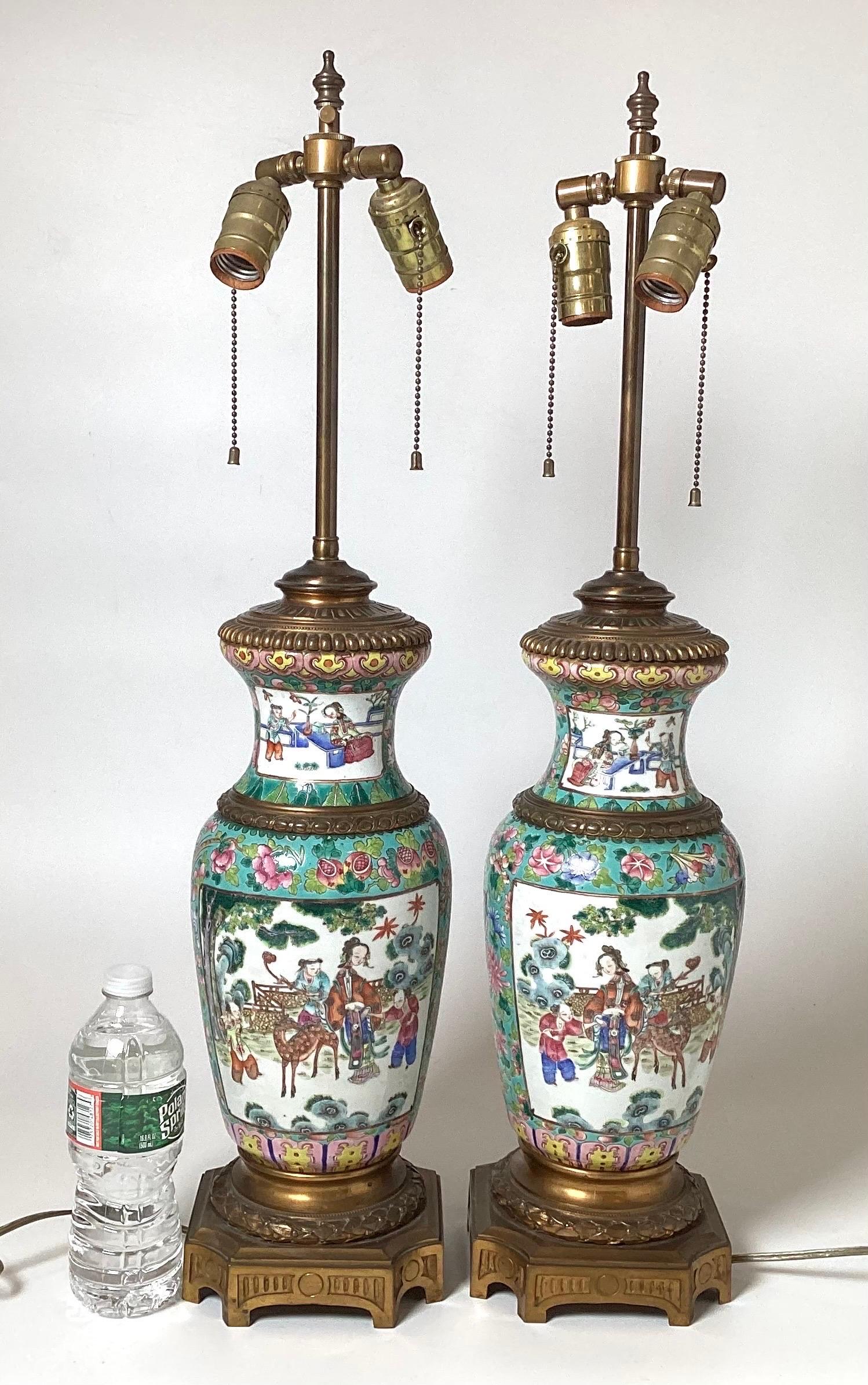 Paire d'étonnantes lampes montées sur bronze d'exportation chinoise du début du 19e siècle en vente 5