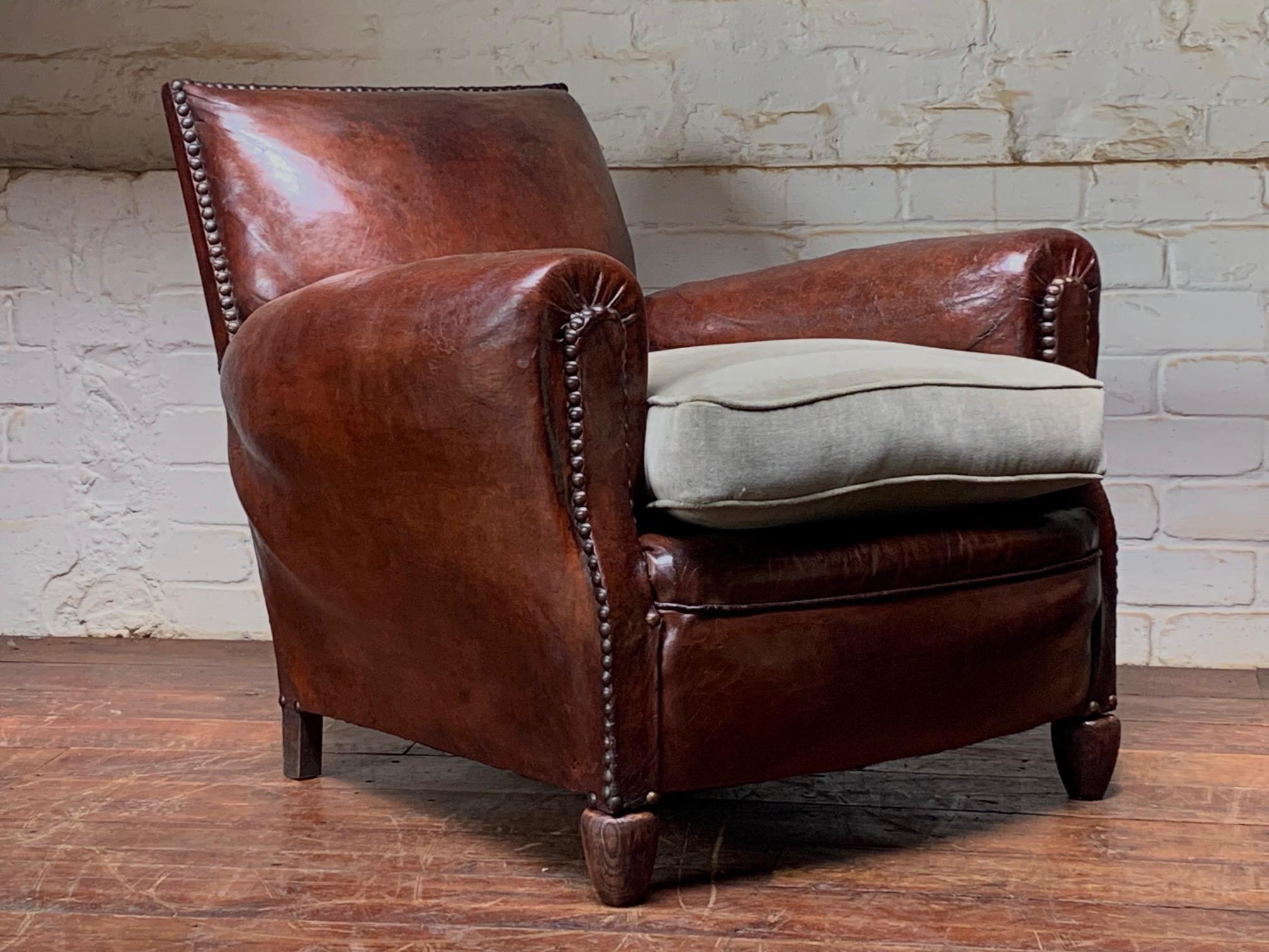 A Stunning Pair of French Leather club Chairs, Normandy Model Circa 1920’s For Sale 5