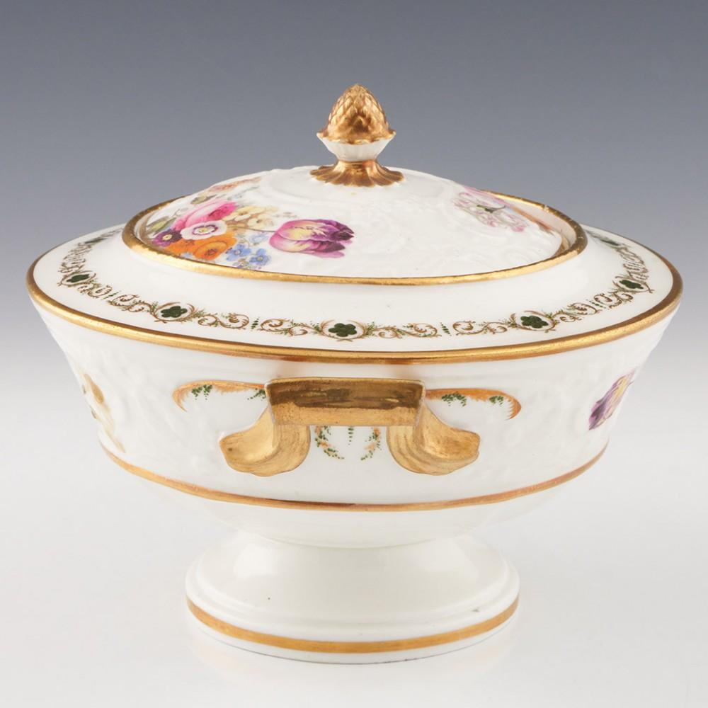 A Stunning Swansea Porcelain Sauce Tureen, Cover and Stand, c1820 For Sale 4