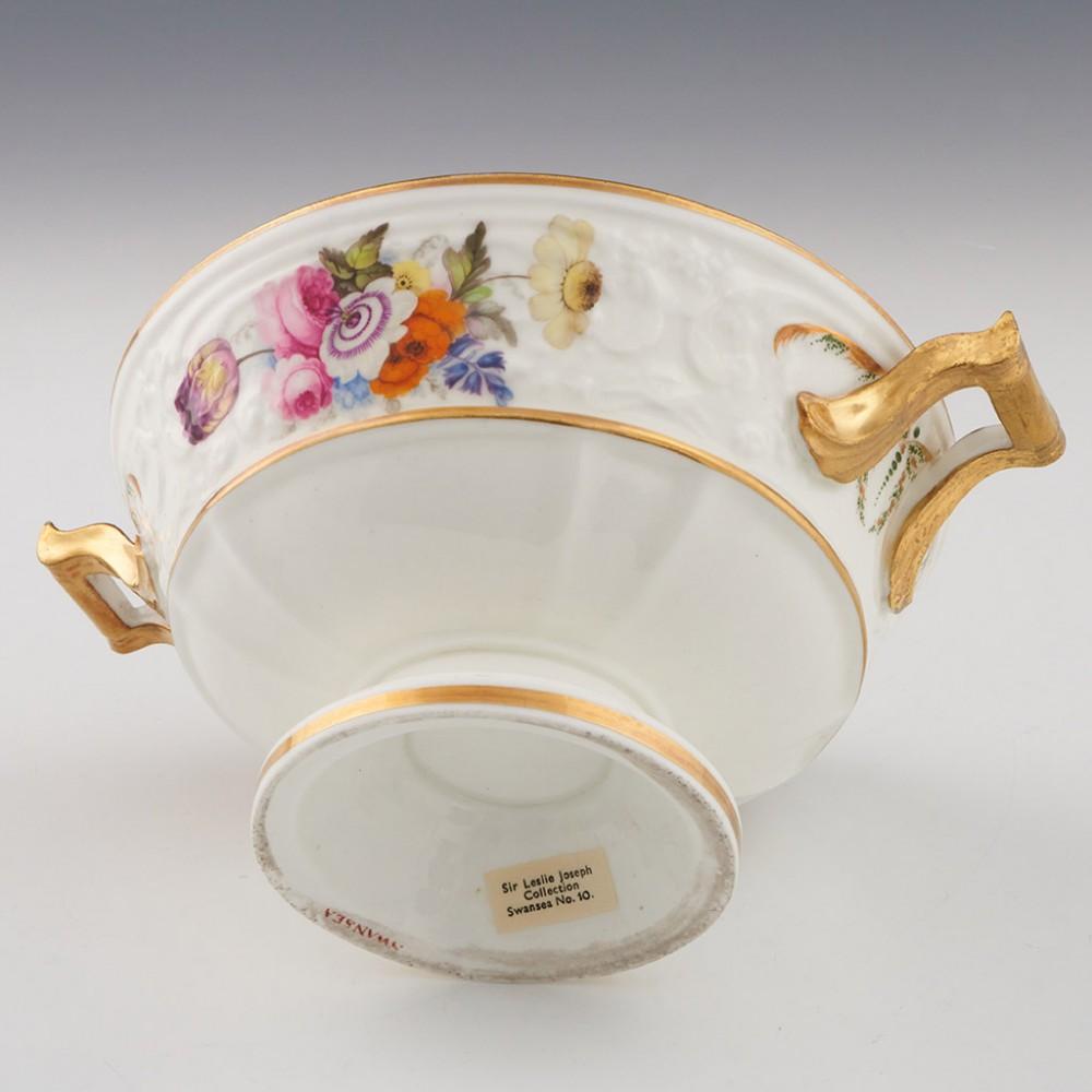 A Stunning Swansea Porcelain Sauce Tureen, Cover and Stand, c1820 For Sale 10