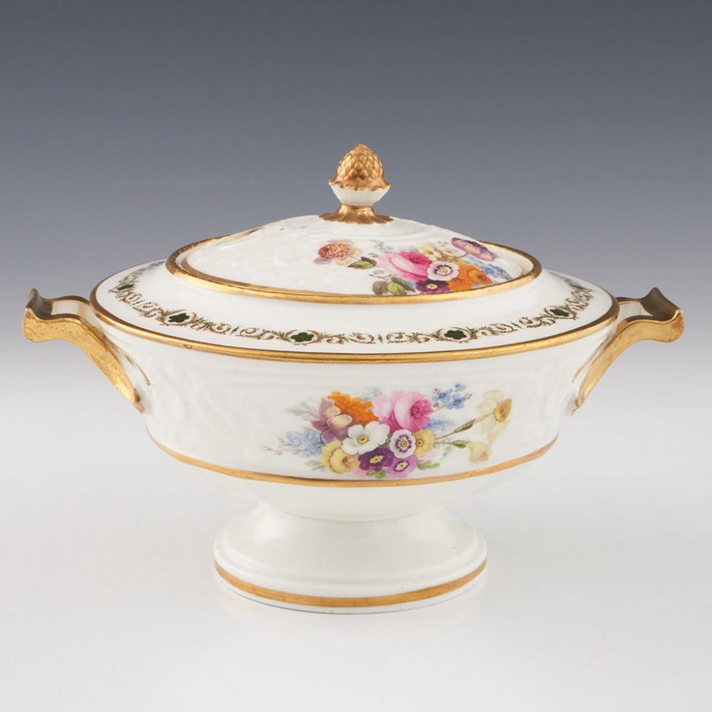 A Stunning Swansea Porcelain Sauce Tureen, Cover and Stand, c1820 For Sale 3
