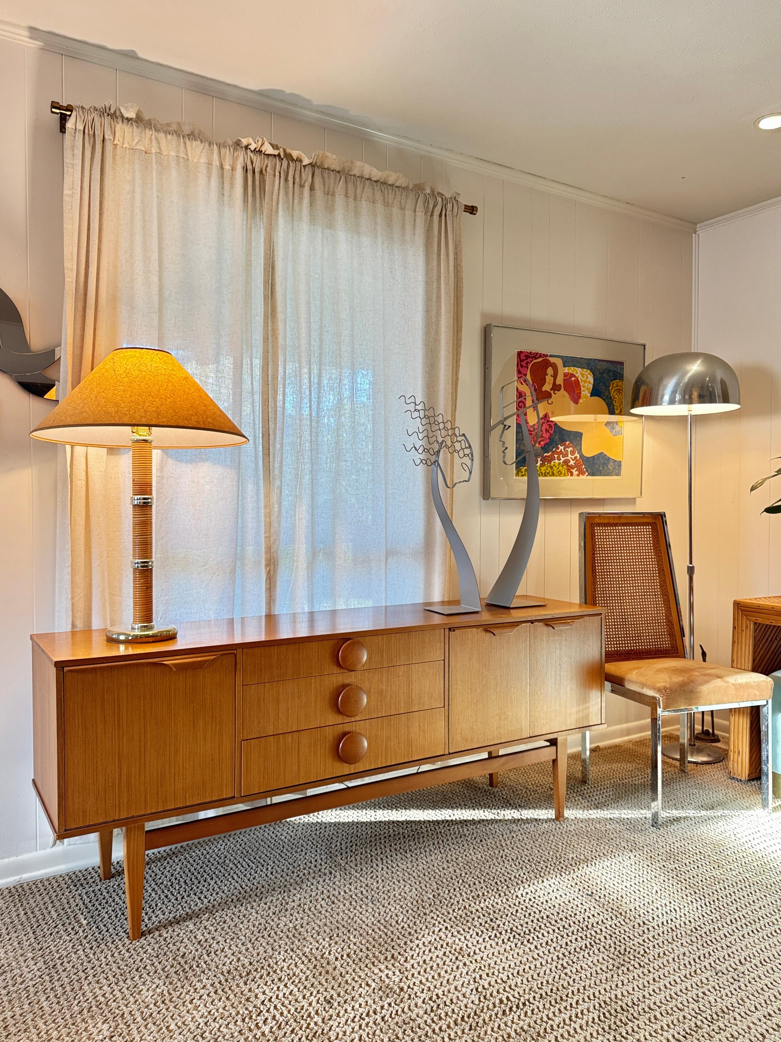 Superbe buffet vintage en teck de Stonehill, vers les années 1960. 6