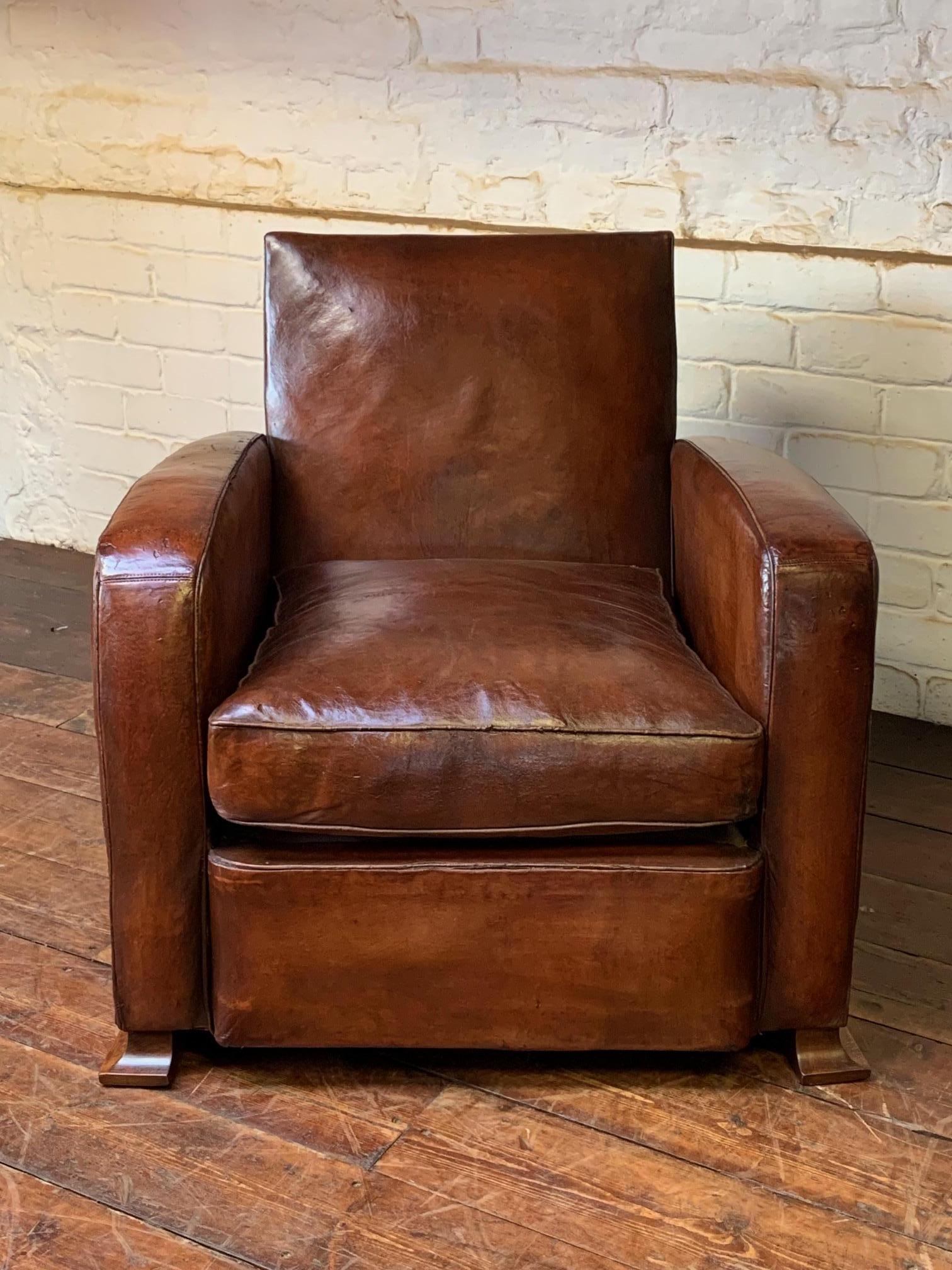 20th Century A Stylish and Rare 1930's French Leather Club Chair, Art Deco Model For Sale